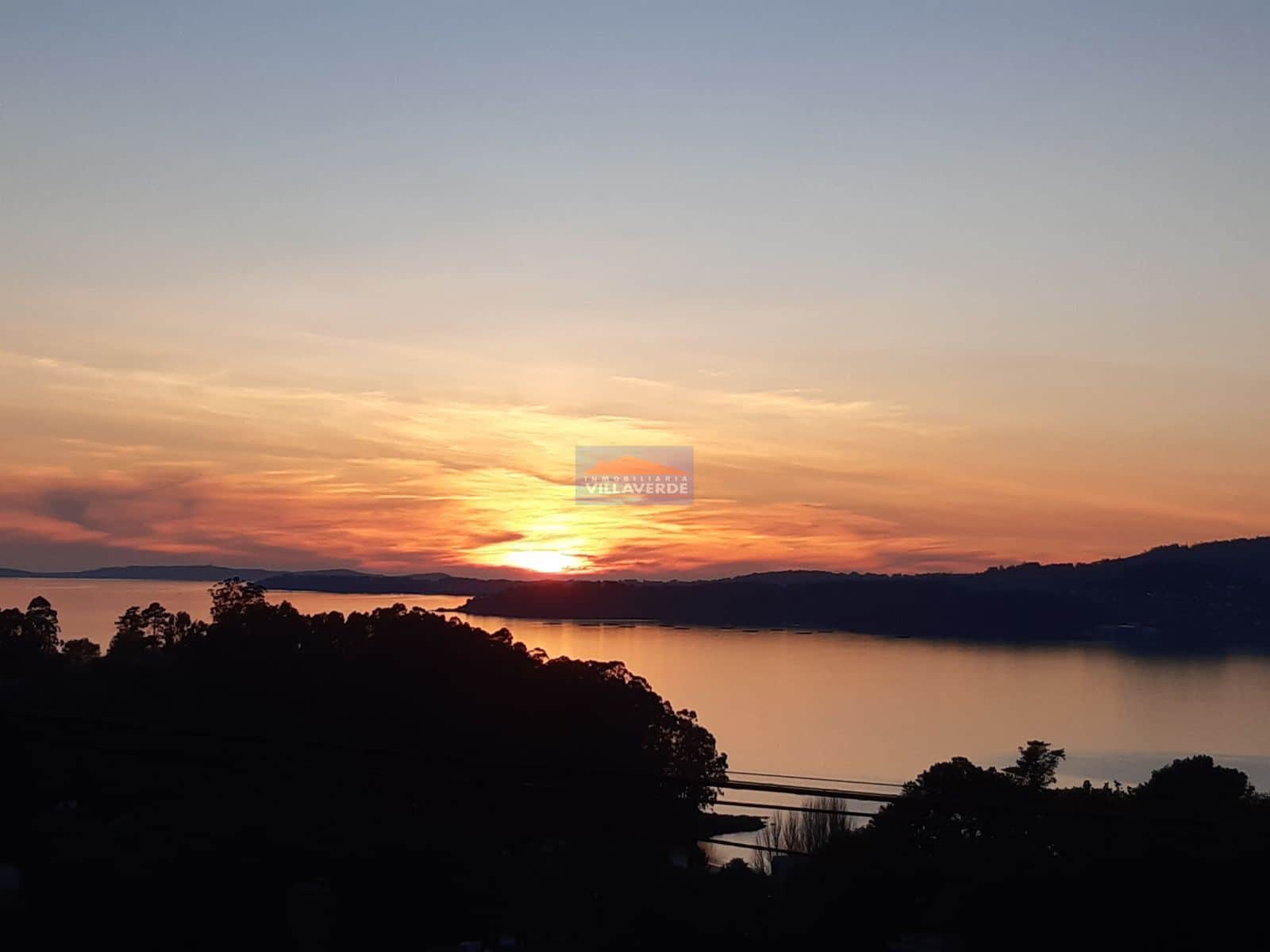 FINCA EDIFICABLE EN MOGOR CON VISTAS AL MAR - Foto 1