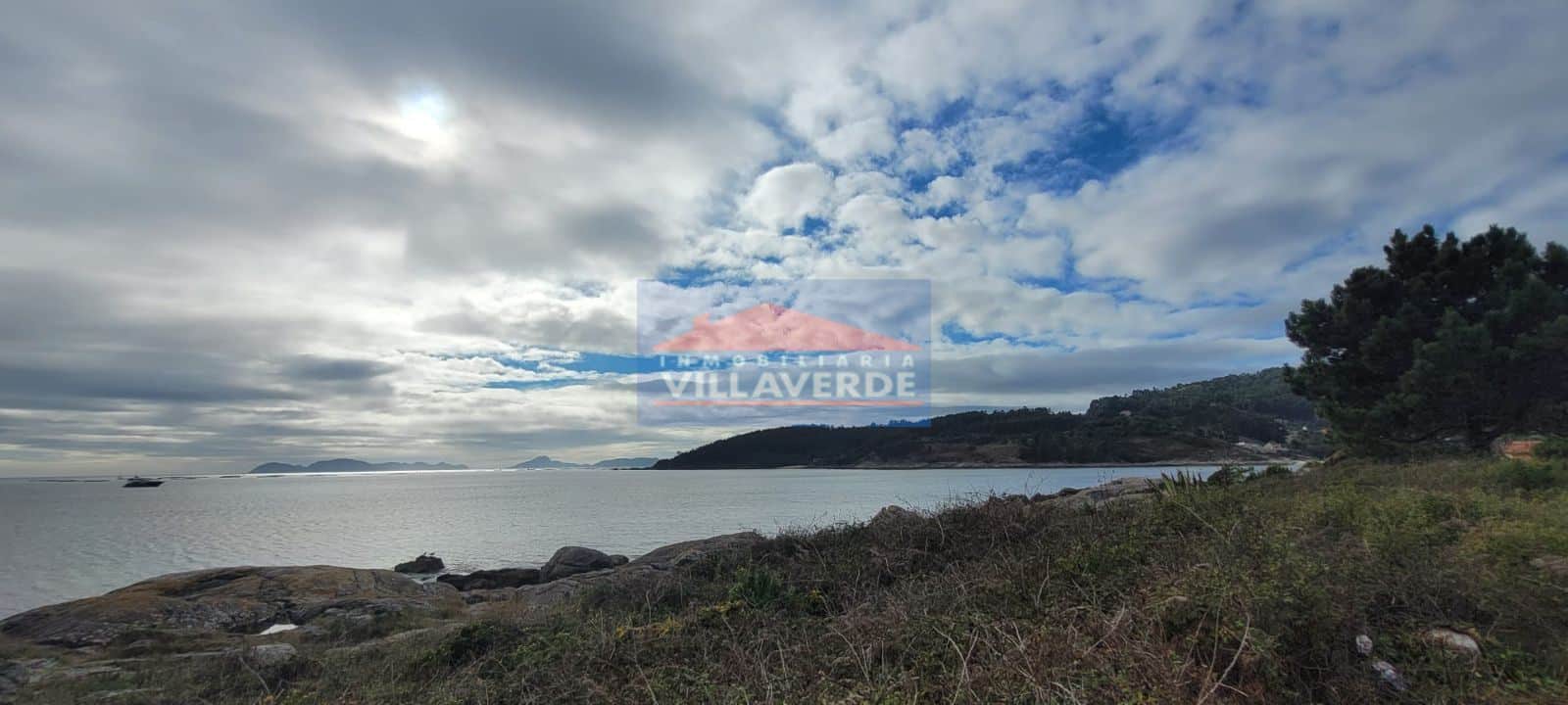 FINCA EN PRIMERA LÍNEA DE PLAYA DE USO DEPORTIVO - Foto 4