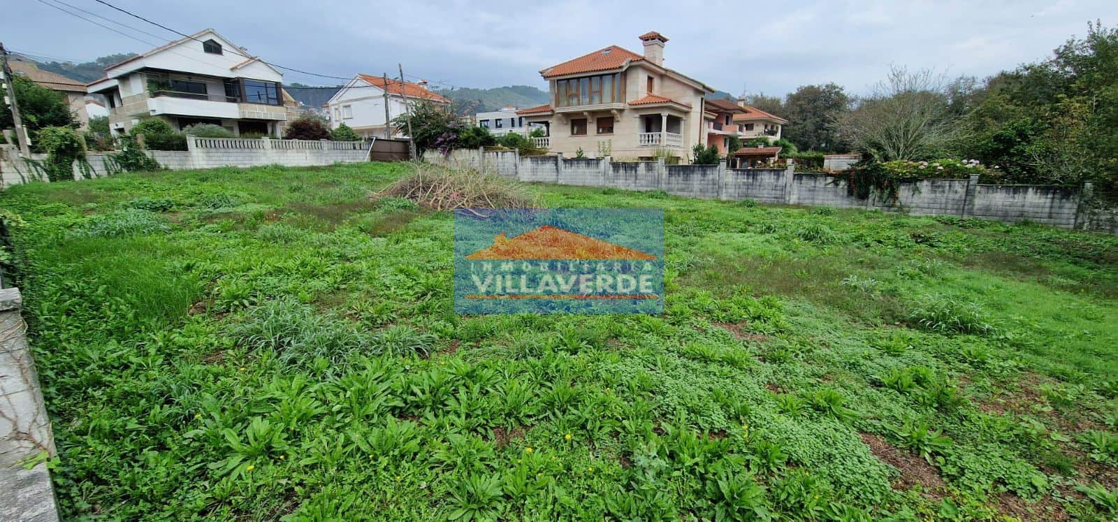 EN EXCLUSIVA. TERRENO PARCELABLE EN EL CENTRO DE CANGAS - Foto 1