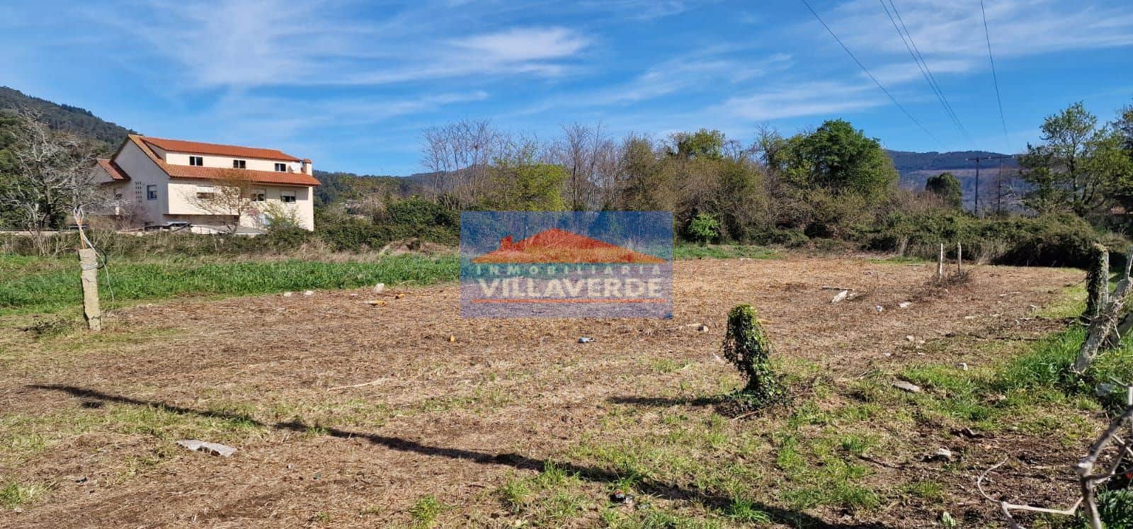 TERRENO DE GRANDES DIMENSIONES EN ABELENDO MOAÑA - Foto 1
