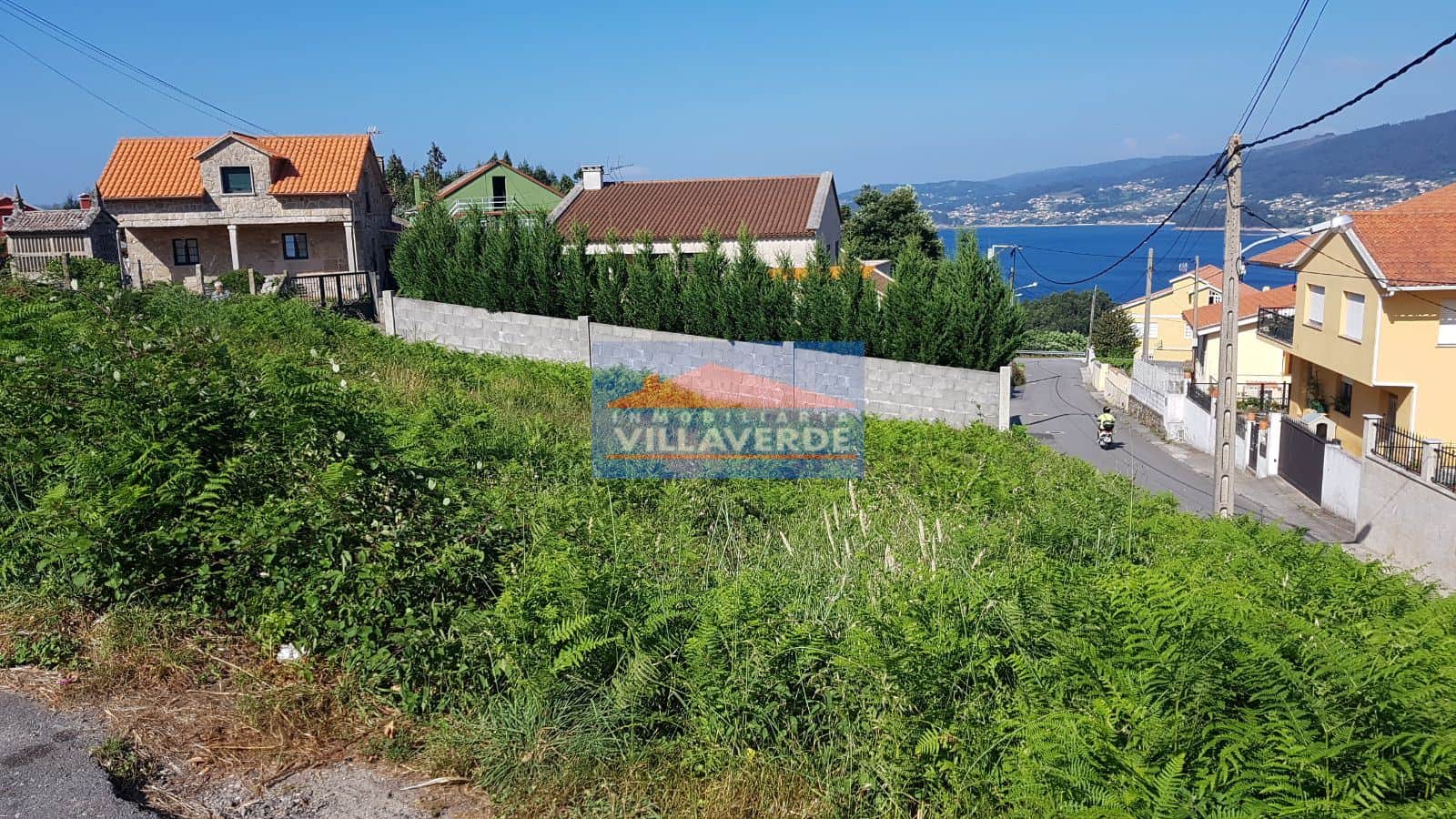 TERRENO EDIFICABLE Y CON VISTAS AL MAR EN BUEU - Foto 4