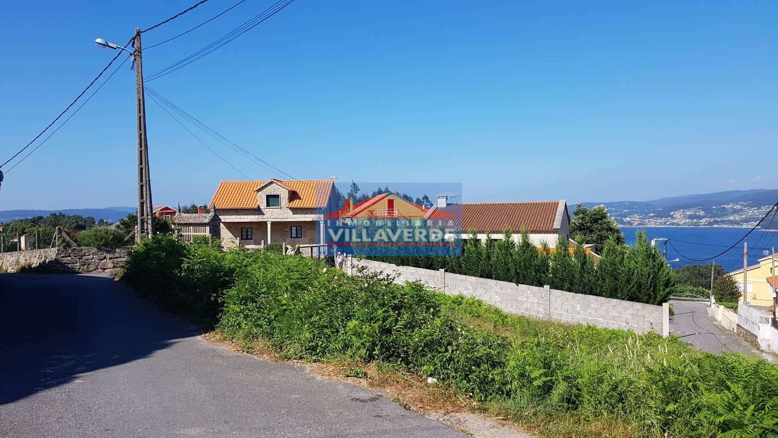 TERRENO EDIFICABLE Y CON VISTAS AL MAR EN BUEU - Foto 1