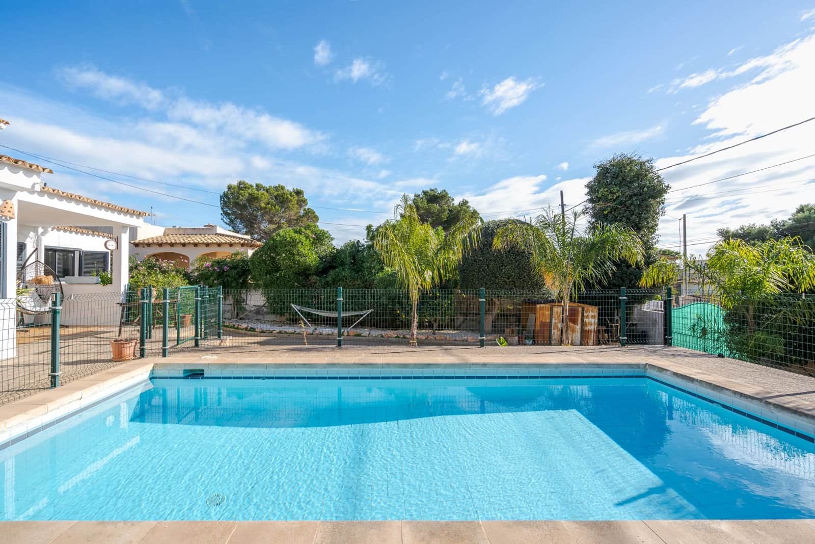 UNIFAMILIAR CON PISCINA EN CALA PI - Foto 1