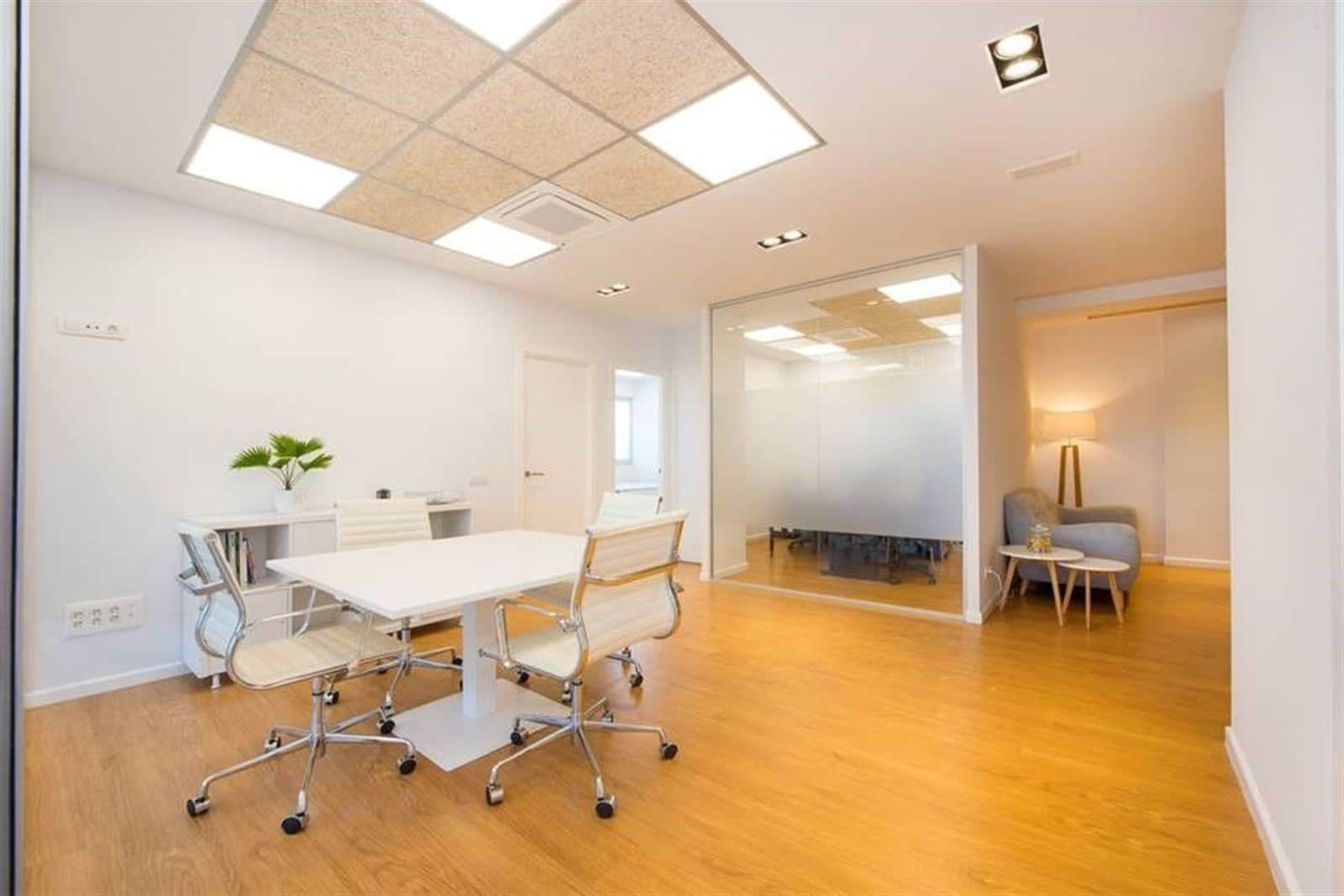 DESPACHO EN CENTRO DE NEGOCIOS - Foto 3