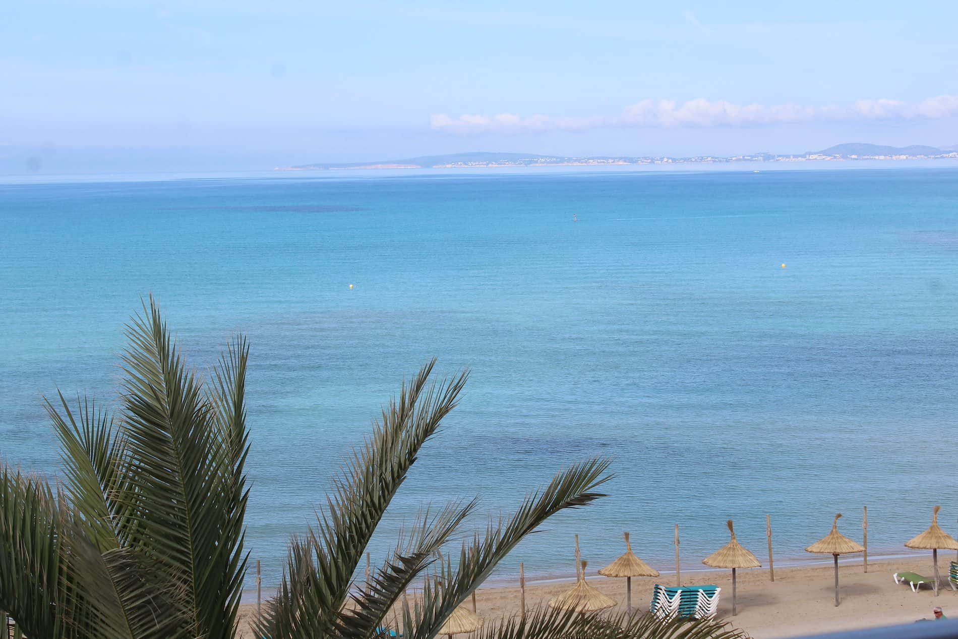 ÁTICO PRIMERA LINEA CON INCREIBLES VISTAS AL MAR Y LA BAHÍA - Foto 1