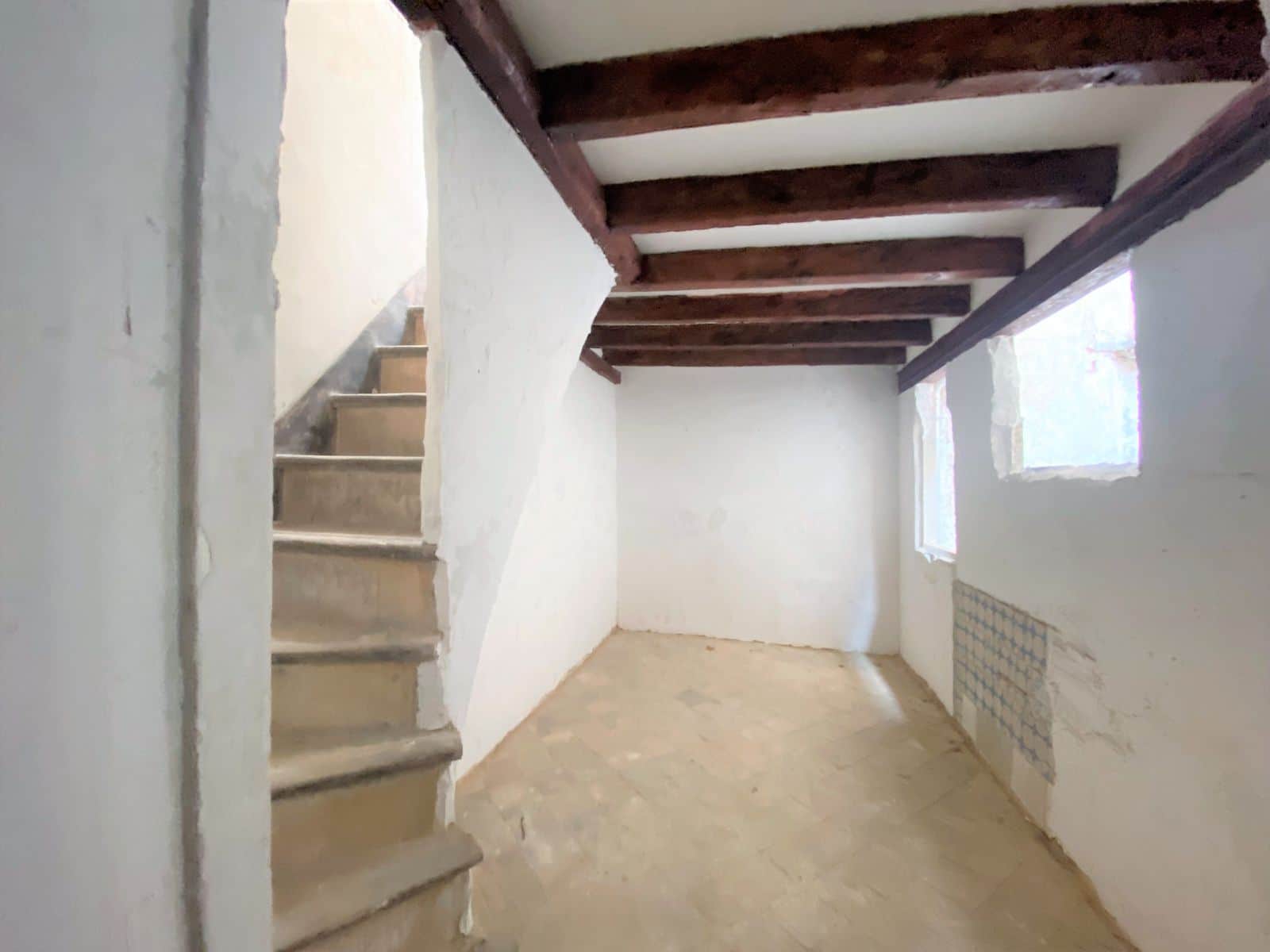 ZONA RAMBLAS. PEQUEÑO EDIFICIO A REFORMAR - Foto 1