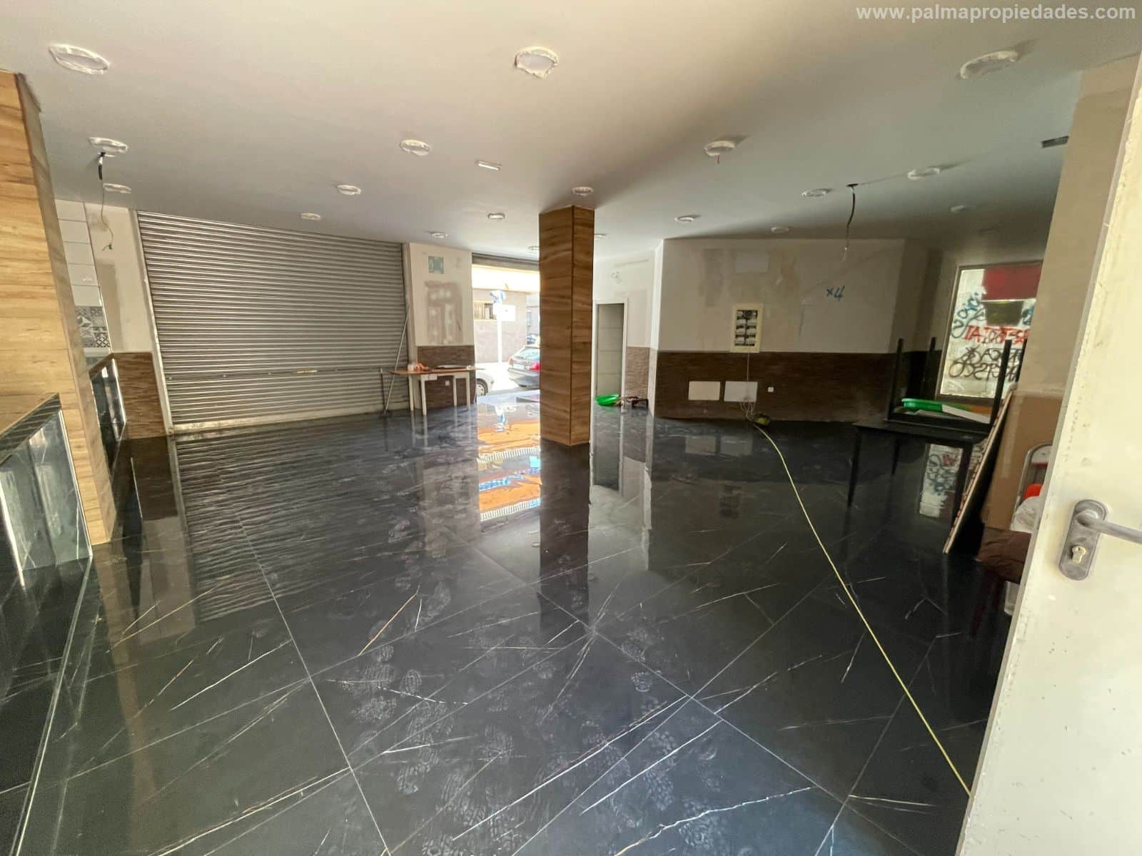 LOCAL EN VENTA EN CALLE TOMAS RULLAN - Foto 4