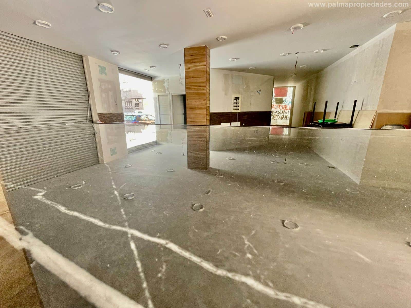 LOCAL EN VENTA EN CALLE TOMAS RULLAN - Foto 2