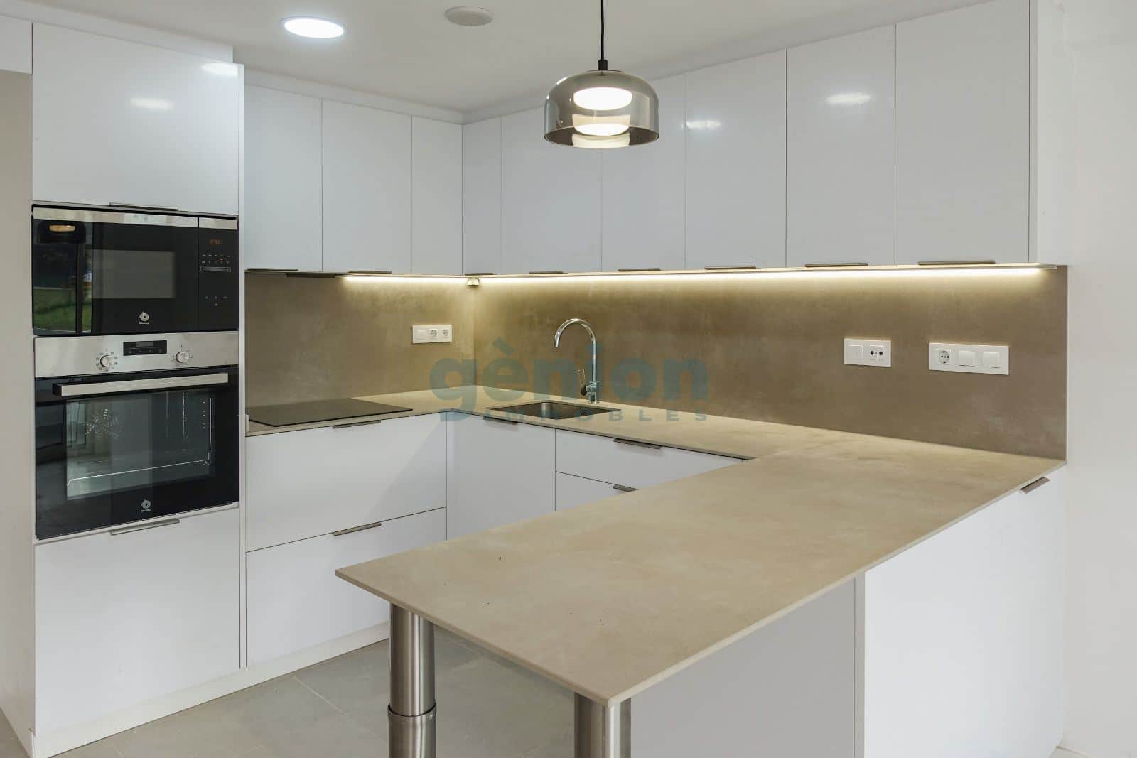 DUPLEXS A ESTRENAR EN MONTILIVI, GIRONA. 2 HABITACIONES Y 2 BAÑOS - Foto 1