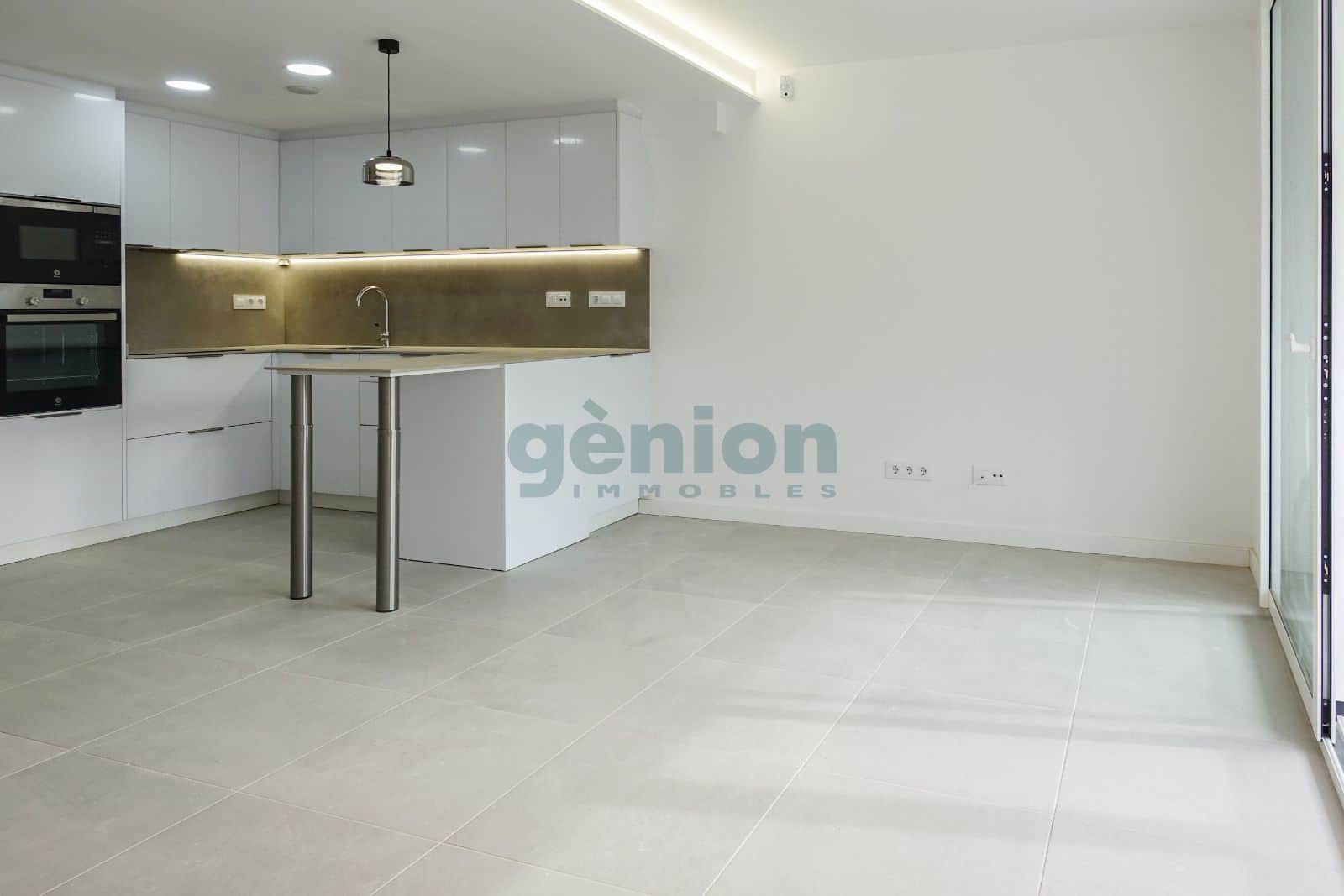 DUPLEXS A ESTRENAR EN MONTILIVI, GIRONA. 2 HABITACIONES Y 2 BAÑOS - Foto 4