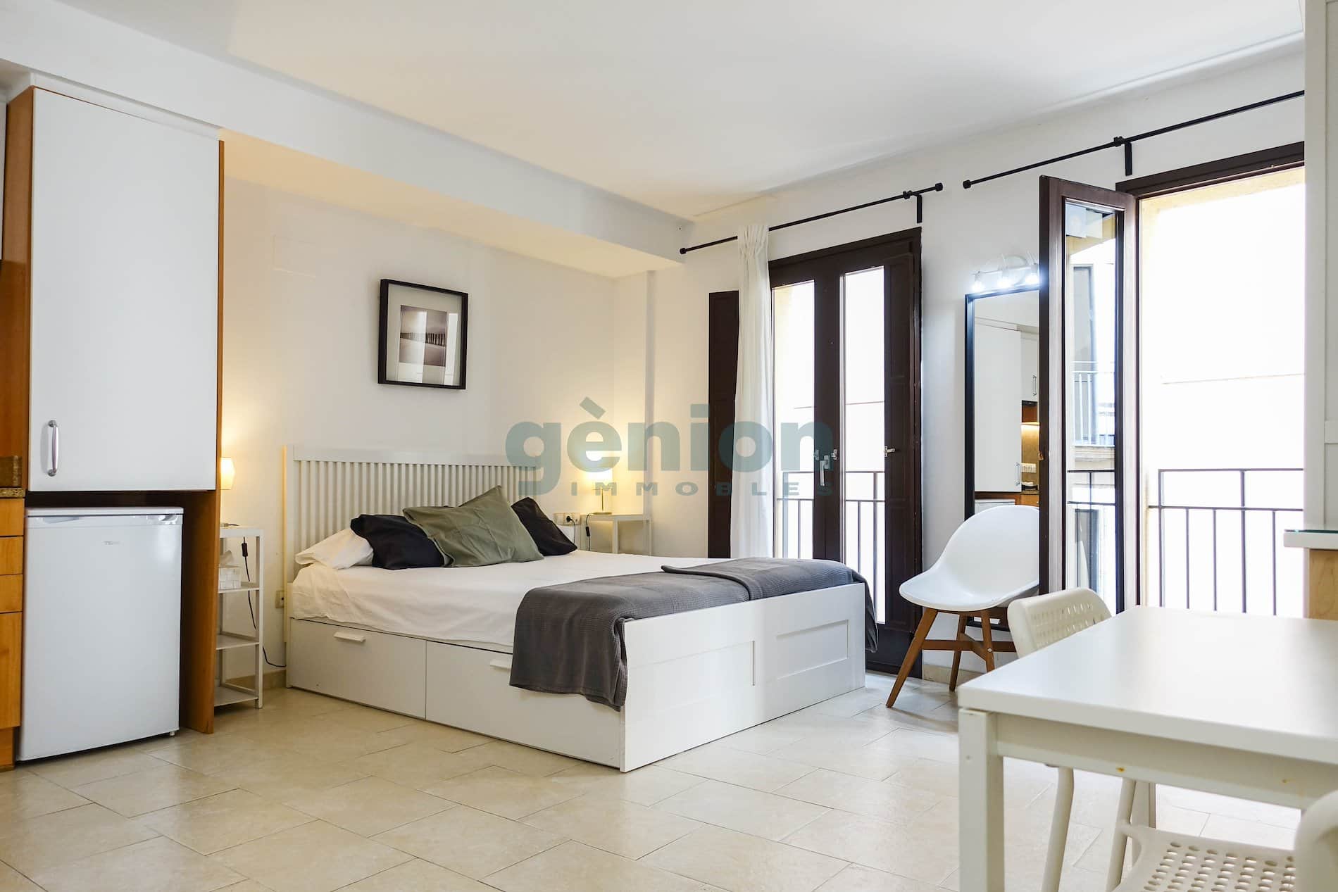 APARTAMENTO CON LICENCIA COMO VIVIENDA TURÍSTICA EN EL BARRI VELL DE GIRONA - Foto 2