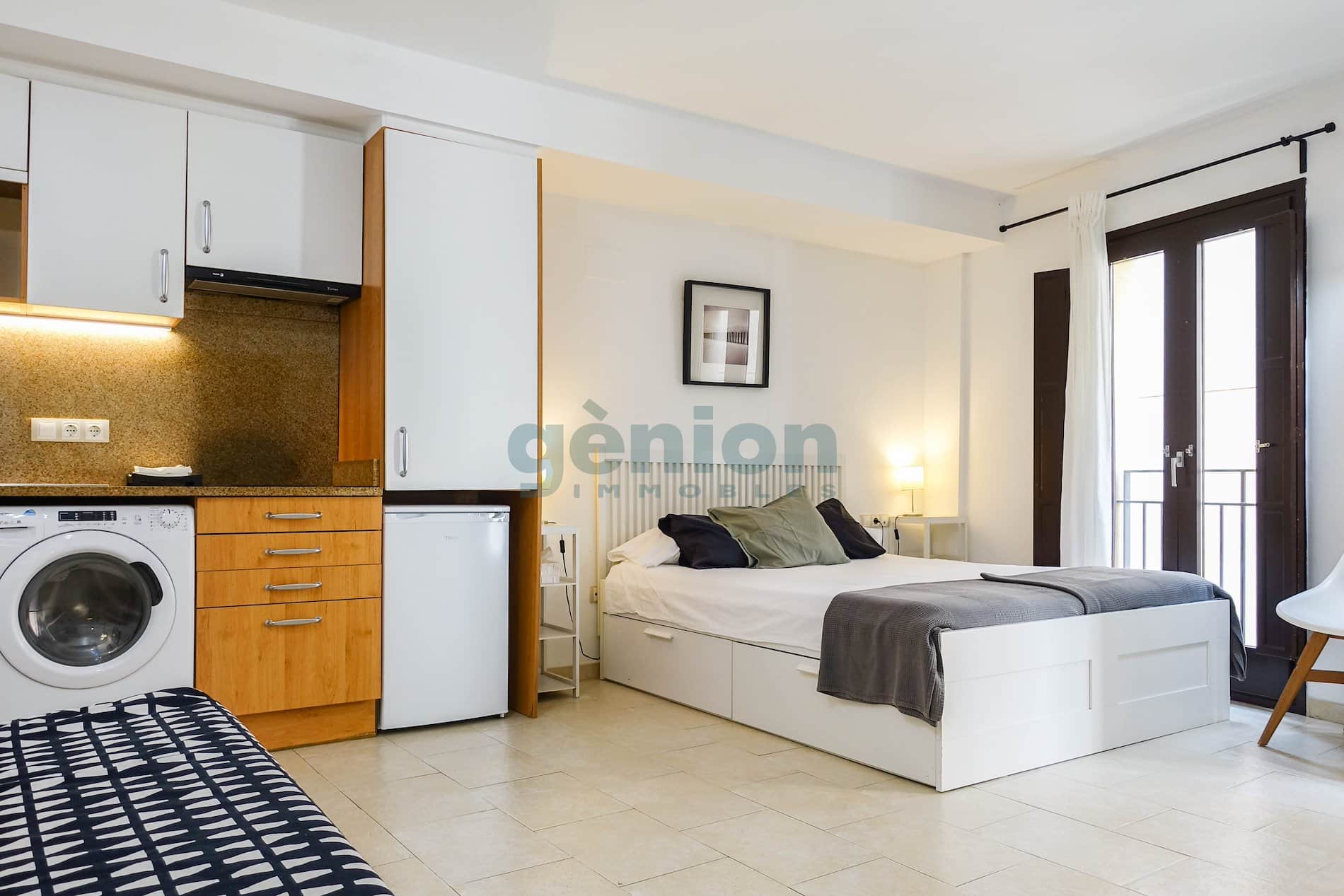 APARTAMENTO CON LICENCIA COMO VIVIENDA TURÍSTICA EN EL BARRI VELL DE GIRONA - Foto 1