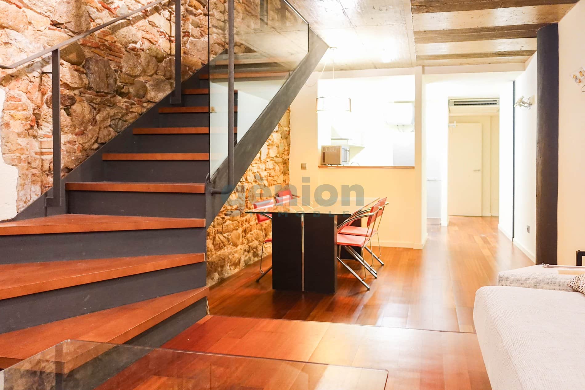 DÚPLEX DE DISEÑO EXCLUSIVO, EN EDIFICIO HISTÓRICO JUNTO A LA PLAZA DE SANT PERE - Foto 4