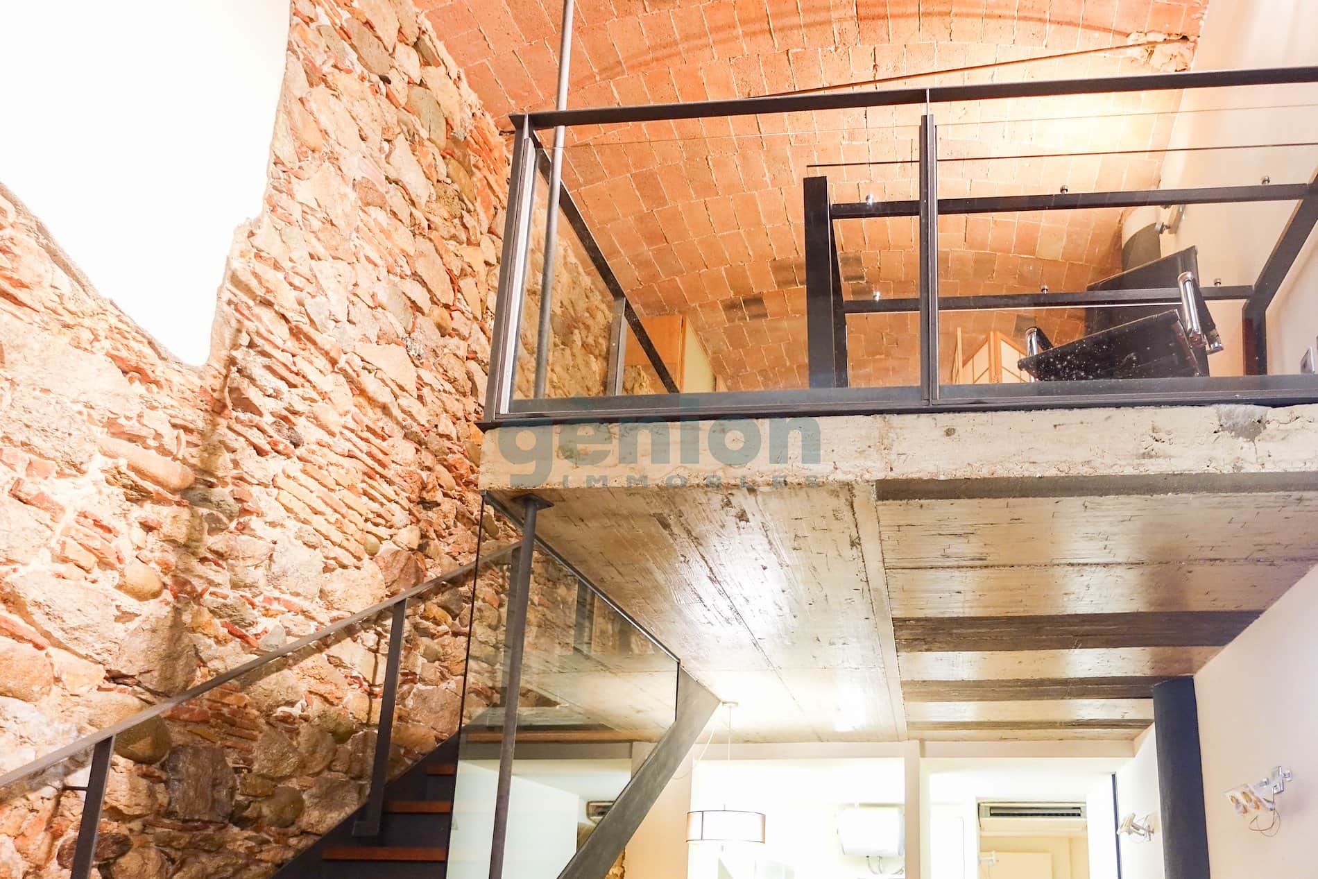 DÚPLEX DE DISEÑO EXCLUSIVO, EN EDIFICIO HISTÓRICO JUNTO A LA PLAZA DE SANT PERE - Foto 1