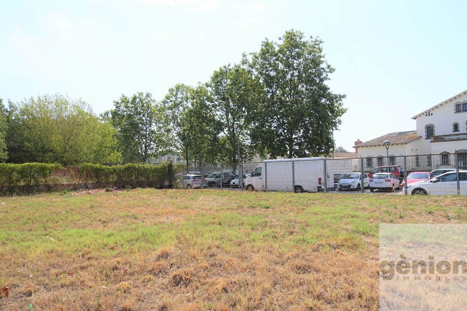 SOLAR URBANO APTO PARA 15 PISOS. FRENTE AL PARC HOSPITALARI MARÍ I JULIÀ - Foto 4