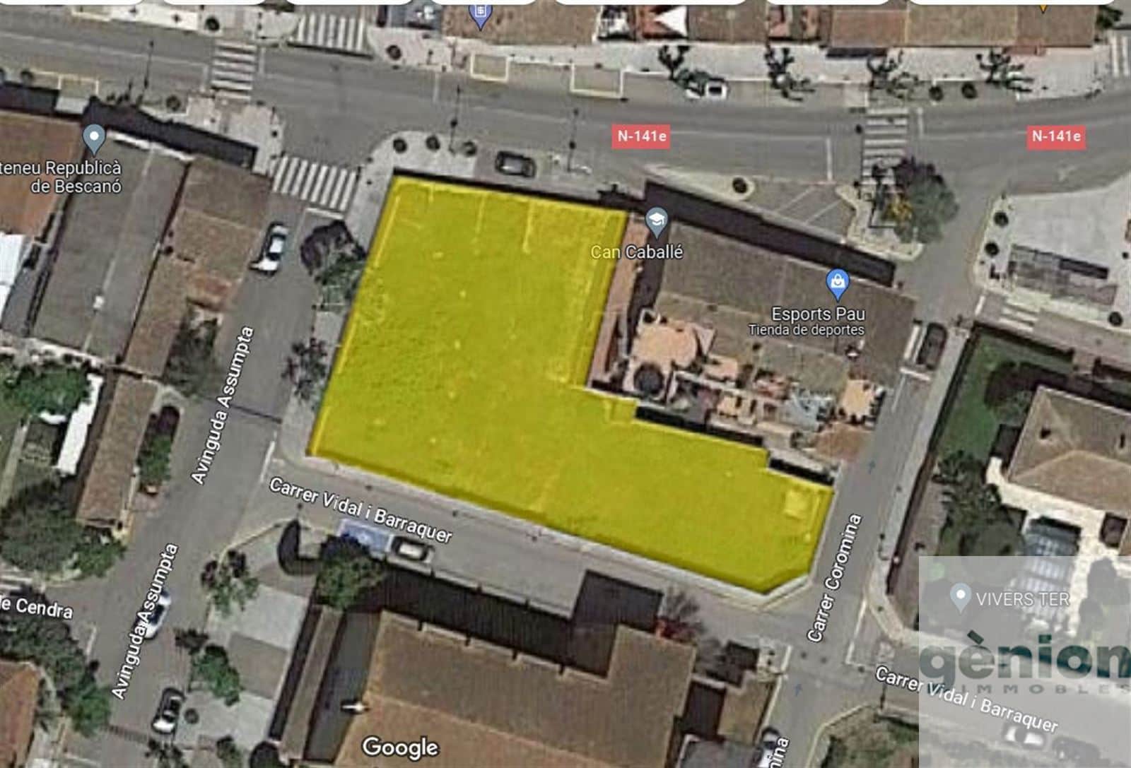 SOLAR URBANO EN PLENO CENTRO DE BESCANÓ. FACHADA A 4 CALLES, APTO PARA 30 PISOS - Foto 1