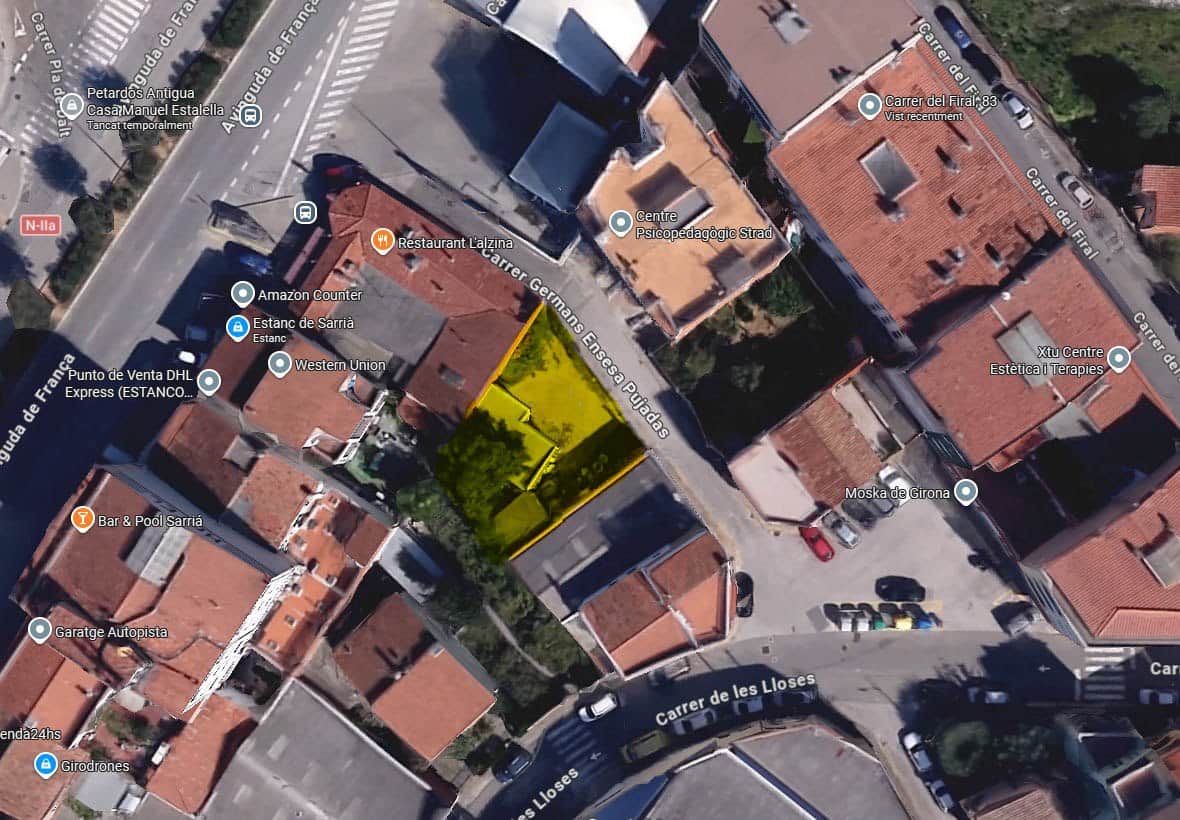 SOLAR URBANO EN EL CENTRO DE SARRIÀ DE TER, 279,56 M² DE SUELO Y 1.085,04 M² DE TECHO - Foto 1