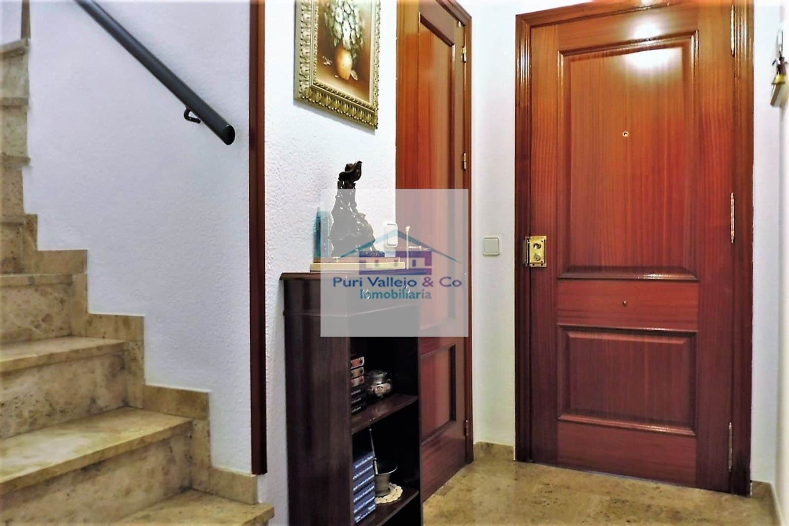 Casa adosada en Santa Marina con amplia terraza, garaje y trastero - Foto 5