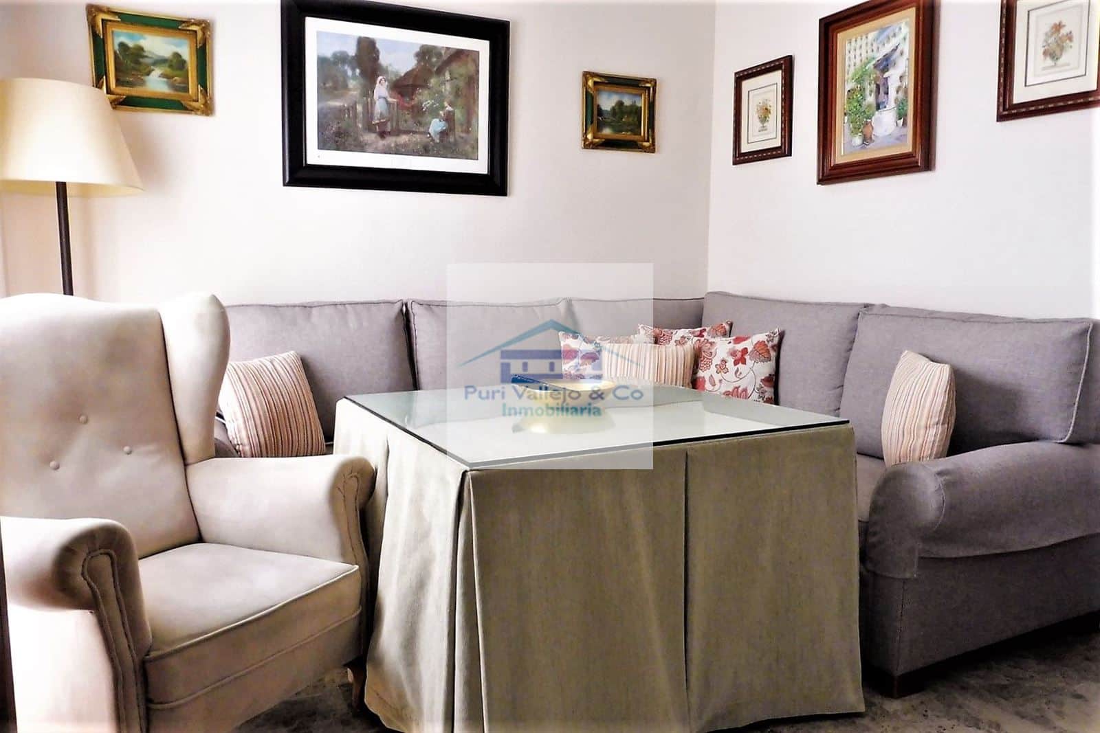 Casa adosada en Santa Marina con amplia terraza, garaje y trastero - Foto 2