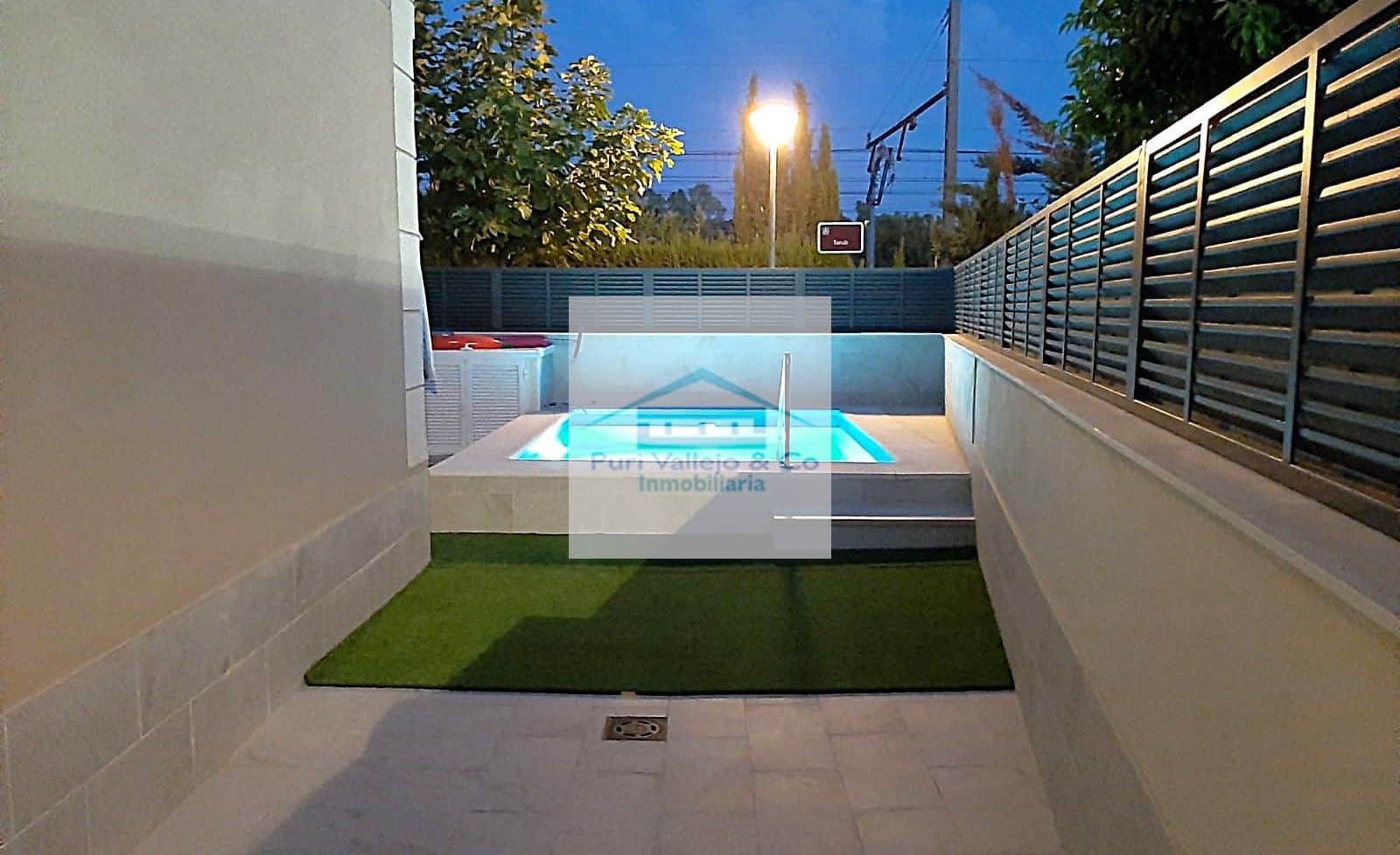 Chalet adosado con piscina, garaje y sótano. - Foto 3