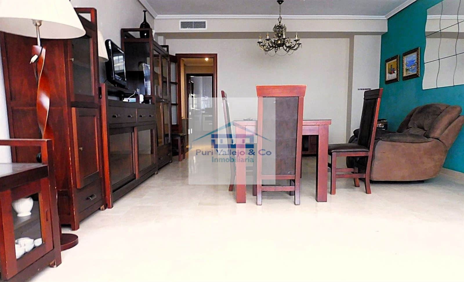 Chalet adosado con 4 habitaciones, garaje y pisicma. - Foto 1