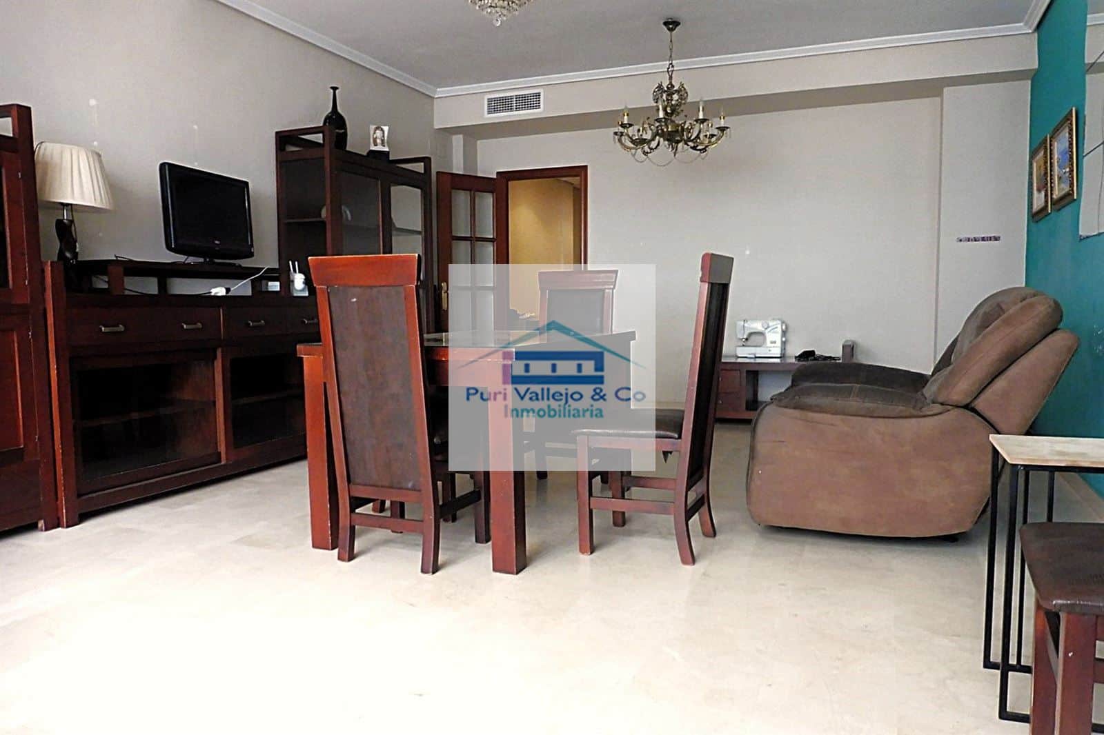 Chalet adosado con 4 habitaciones, garaje y pisicma. - Foto 2