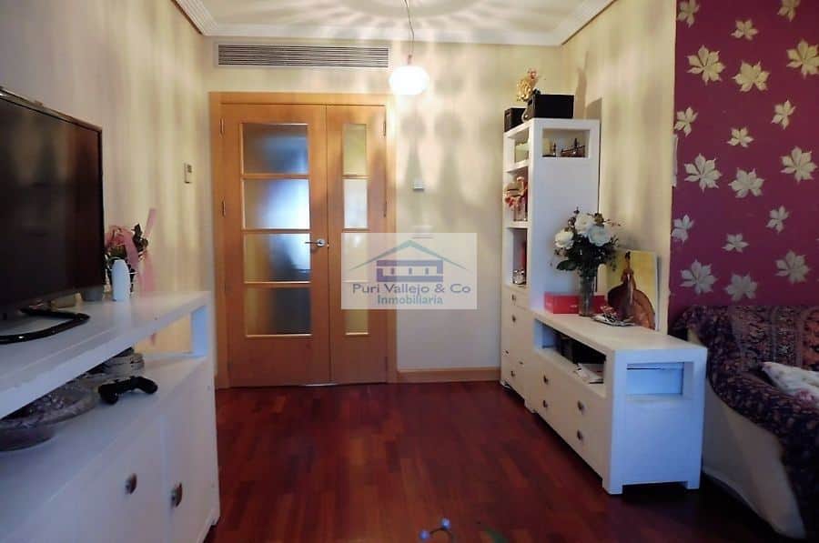 Piso de 4 Hab. con primeras calidades en residencial con piscina. - Foto 5