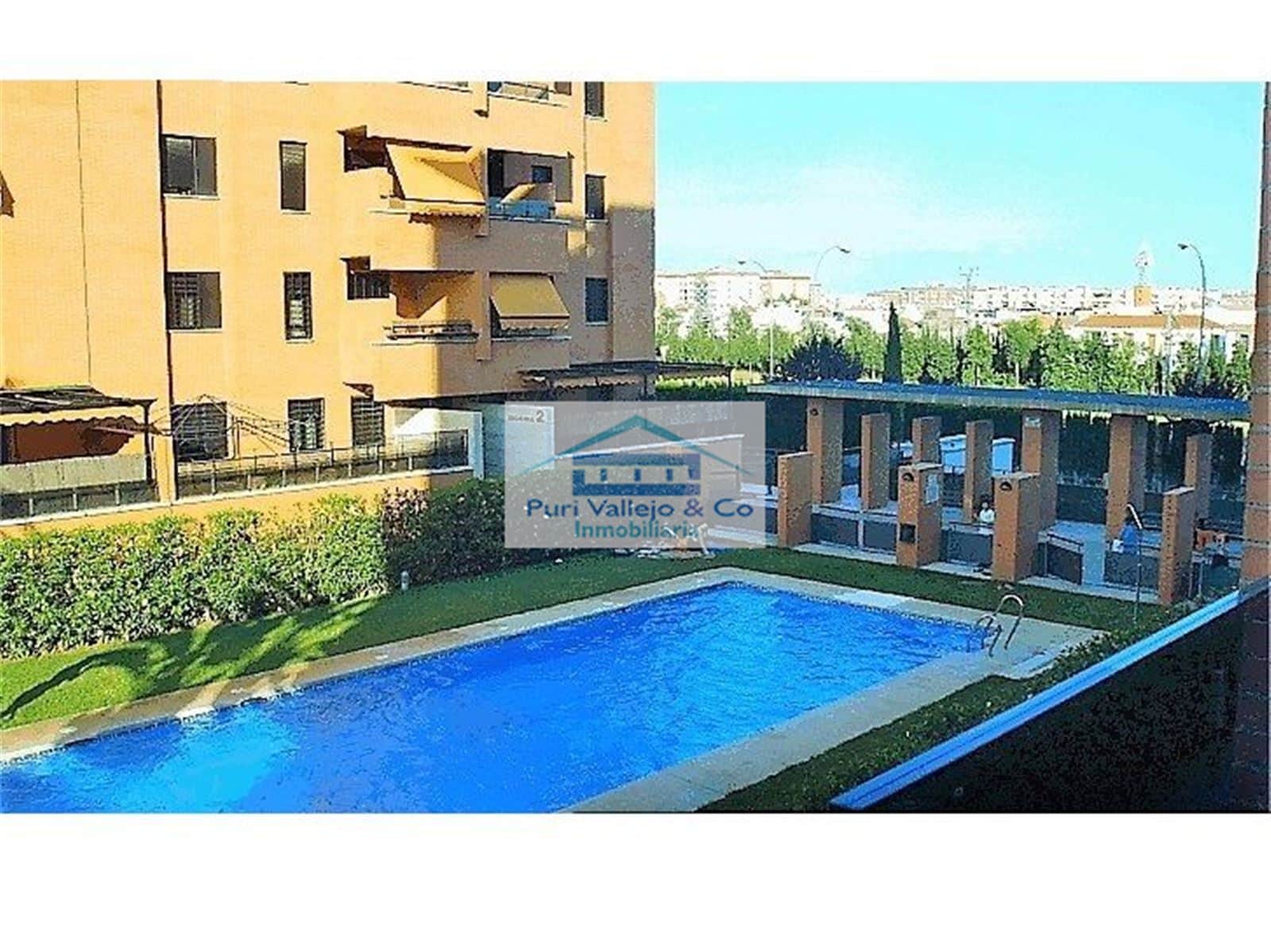 Ático con gran terraza solárium de 70m , más otra amplia en salón - Foto 1