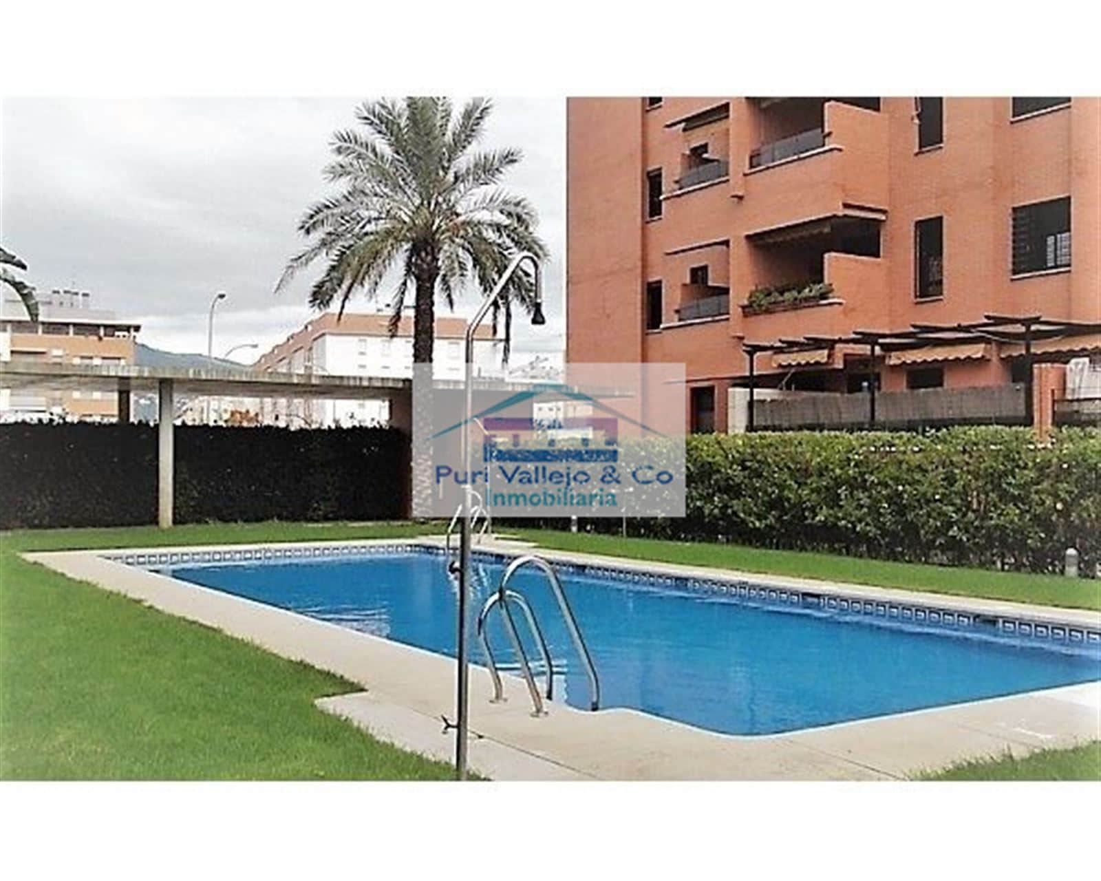 Ático con gran terraza solárium de 70m , más otra amplia en salón - Foto 2