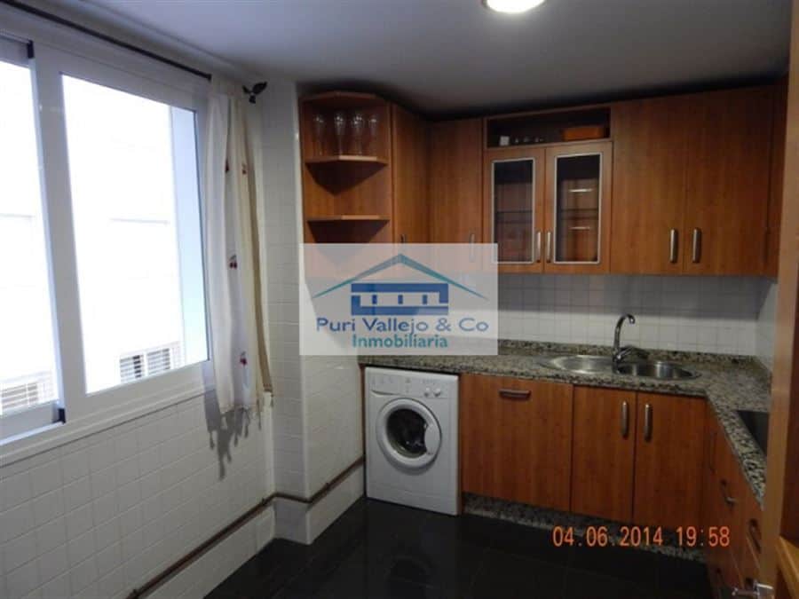 Piso con calidades de lujo en Zona del Bulevar Hernán Ruiz. - Foto 4