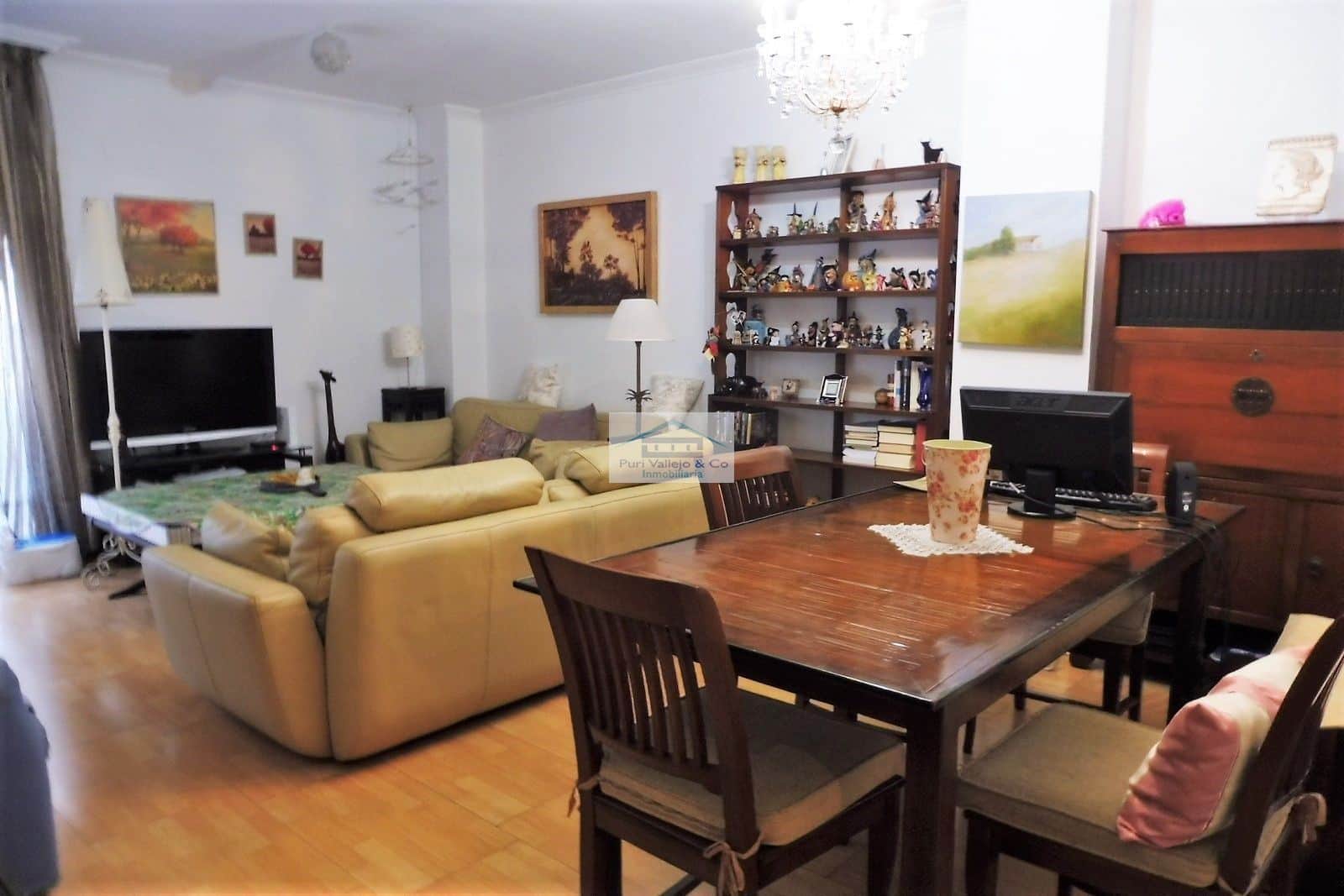 Piso con amplio salón y cocina en Vial-Norte. - Foto 1