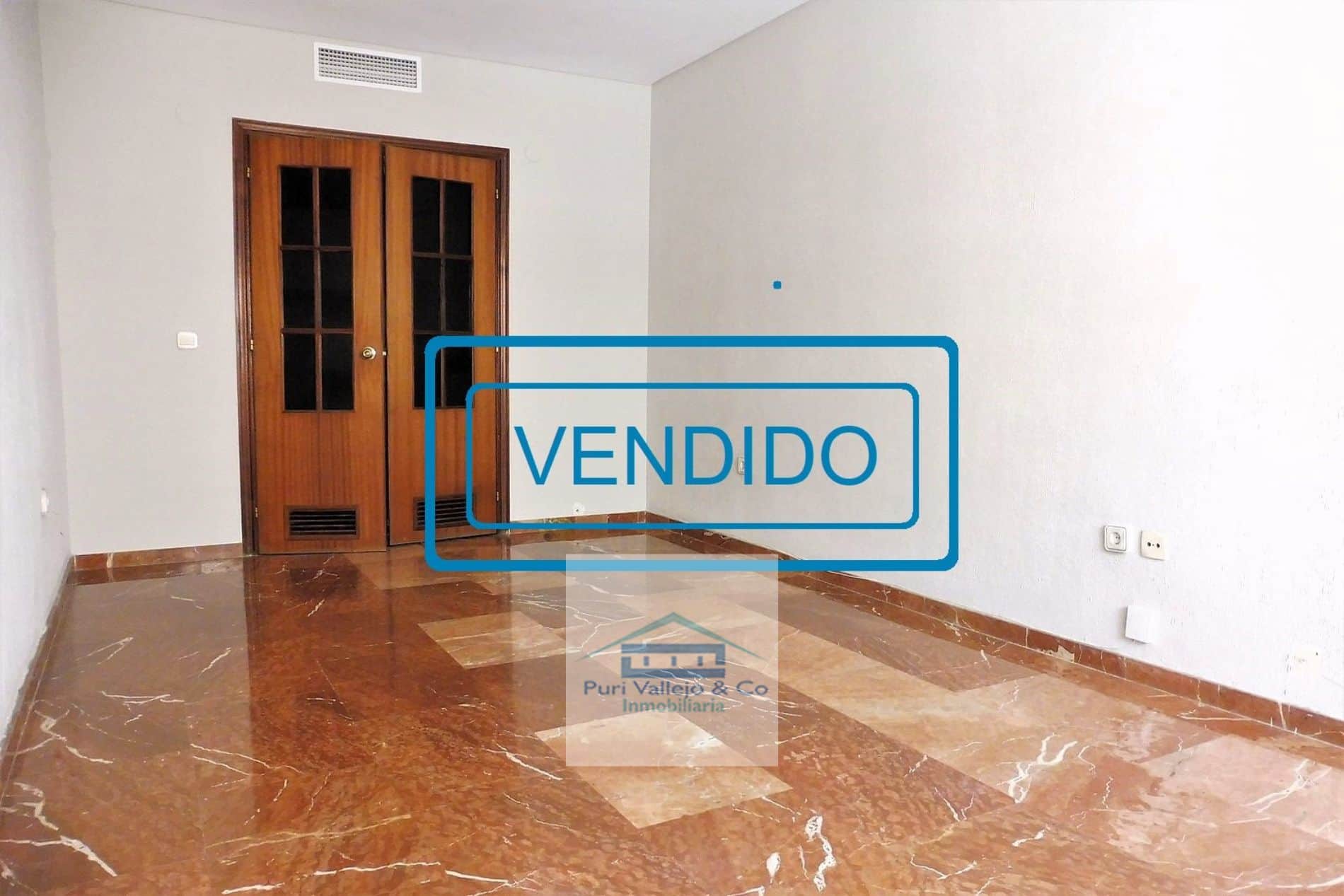 Piso junto a Corte Inglés. - Foto 1