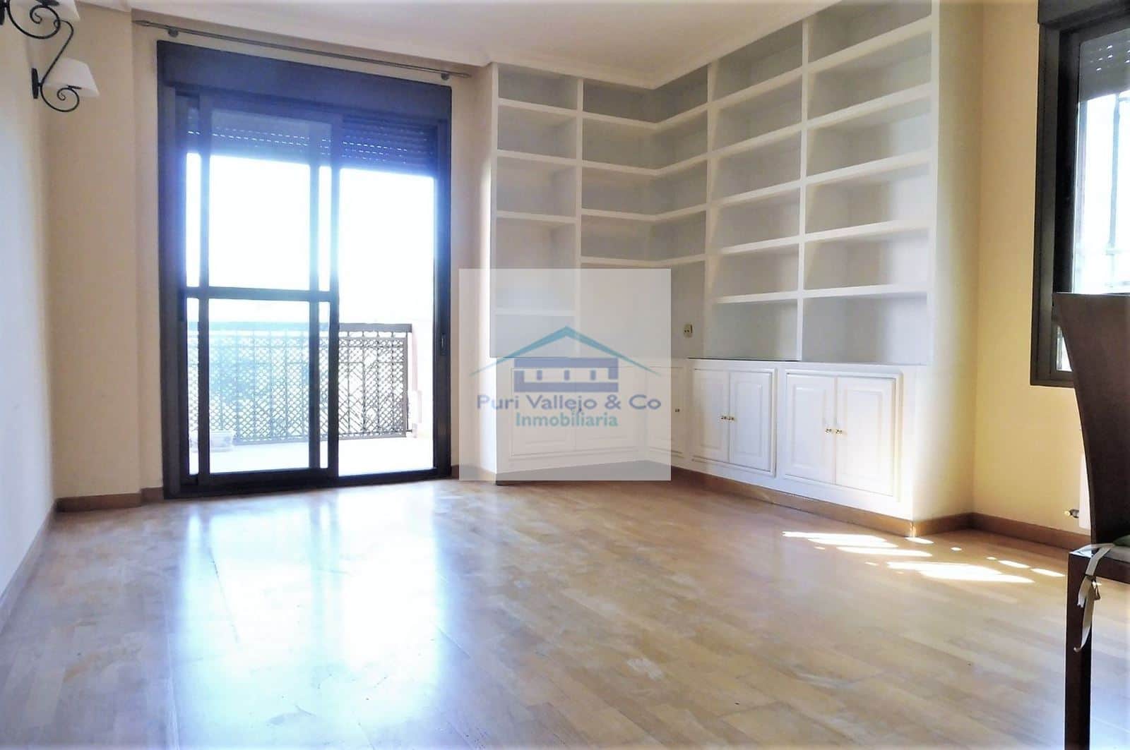 Piso con doble orientación  y terraza en Tablero-Arruzafilla. - Foto 3