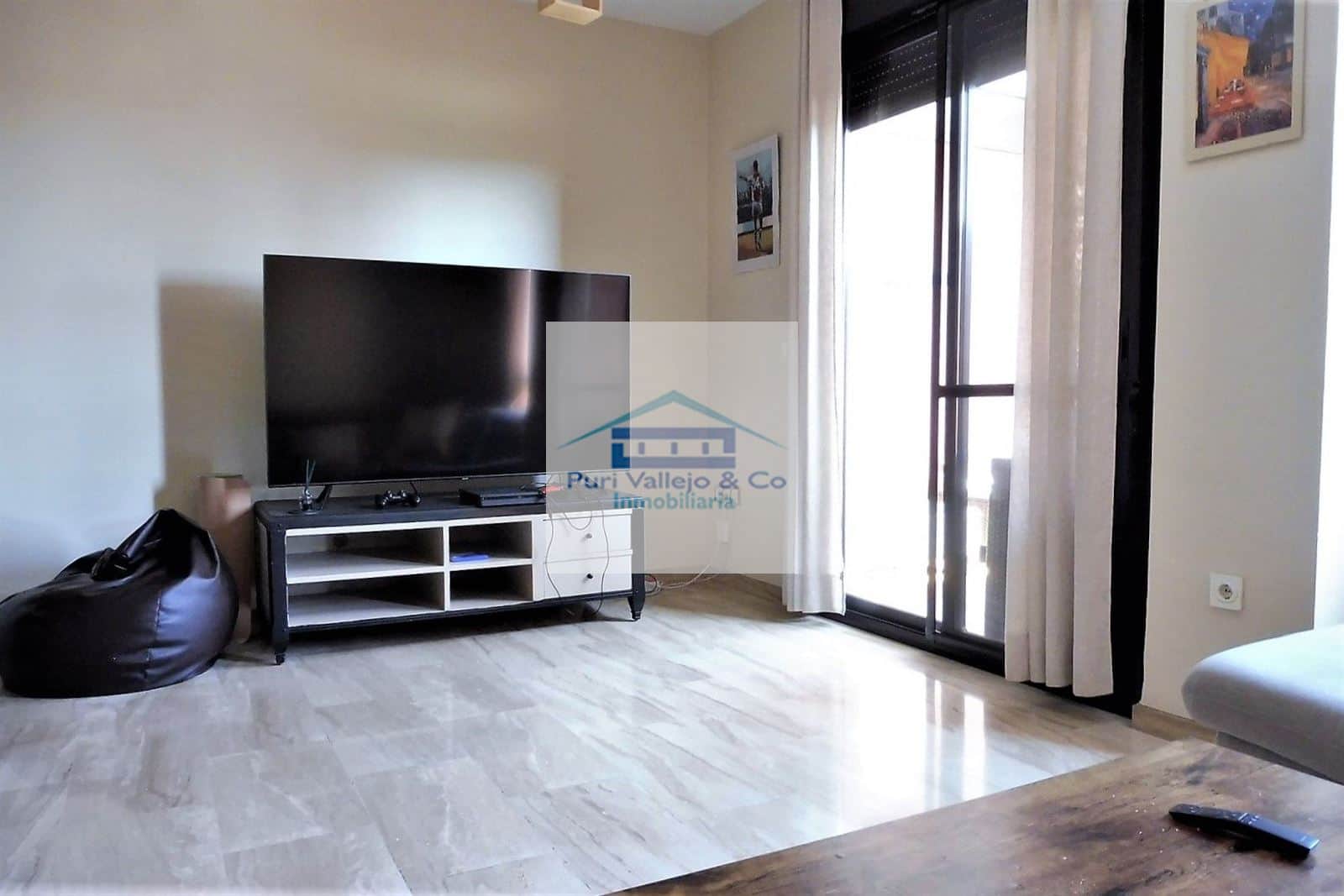 Piso con amplia terraza y piscina. - Foto 4