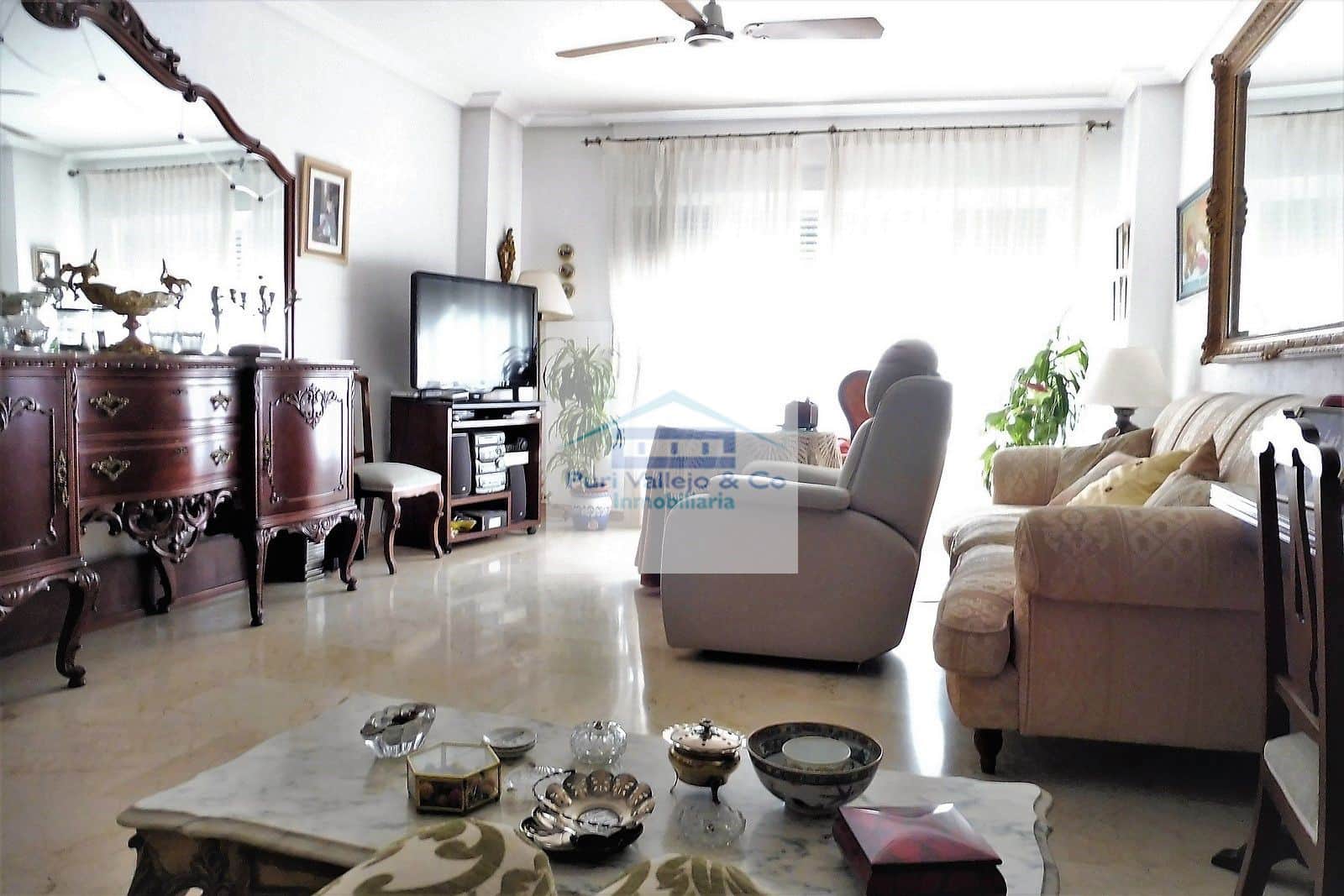 Piso reformado en zona centro junto a la Plaza de Tendillas. - Foto 1