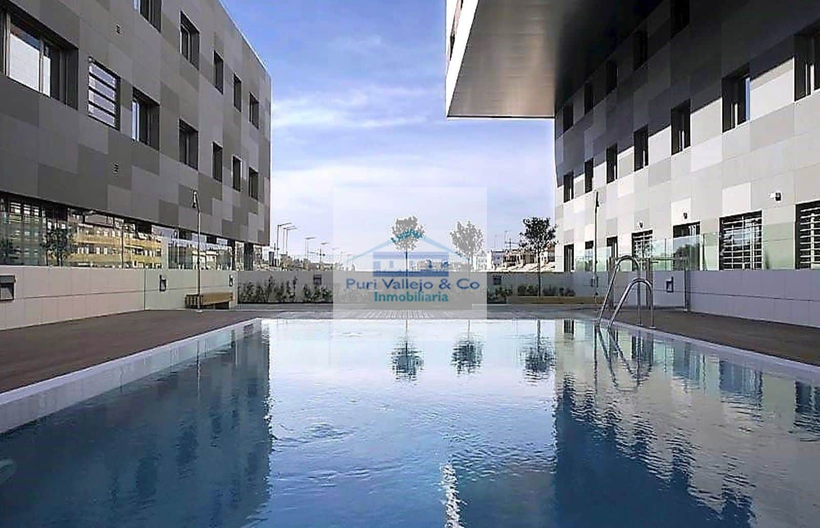 Piso de primeras calidades con piscina en Arroyo del Moro. - Foto 2