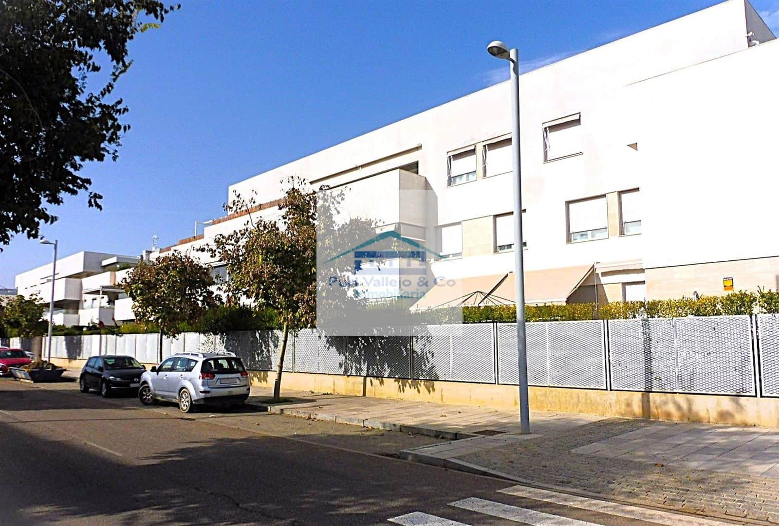 Piso a estrenar en residencial zona Turruñuelos. - Foto 3