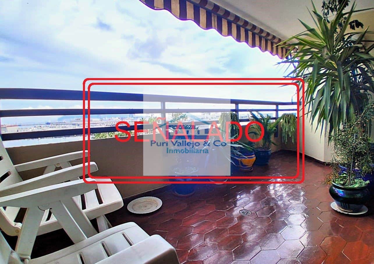 Piso con amplia terraza y espléndidas vistas. - Foto 1