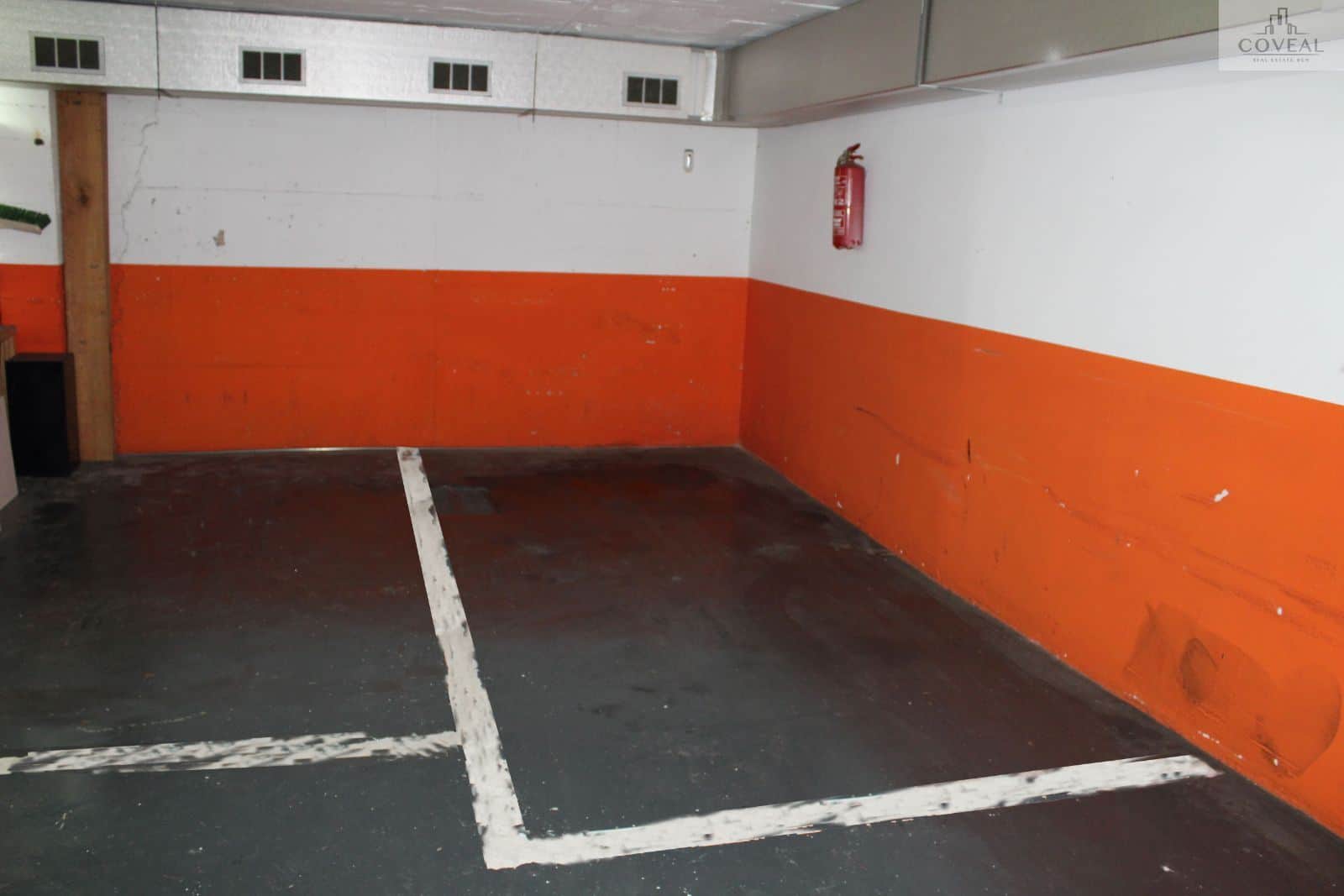 4 plazas de parking en venta situadas en el centro de Mataró - Foto 1