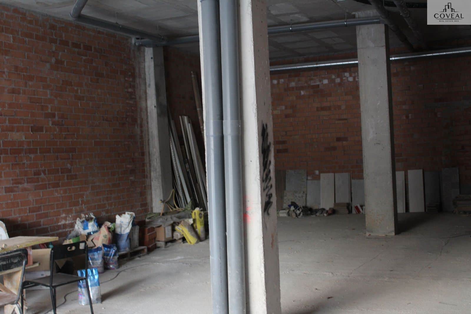 Local con plaza de parking en el Eixample de Mataró - Foto 3