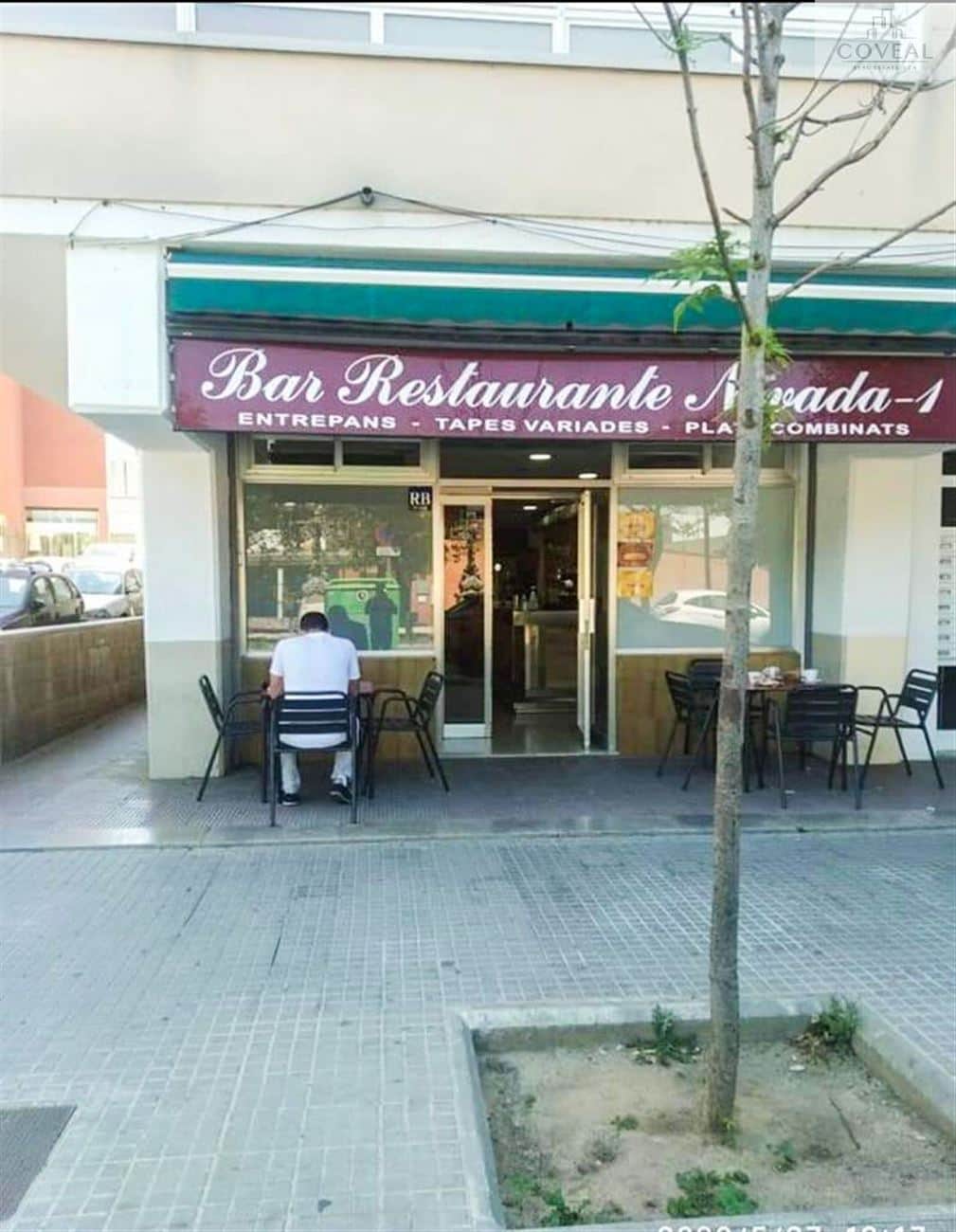 Bar en traspaso con 2 terrazas. - Foto 1