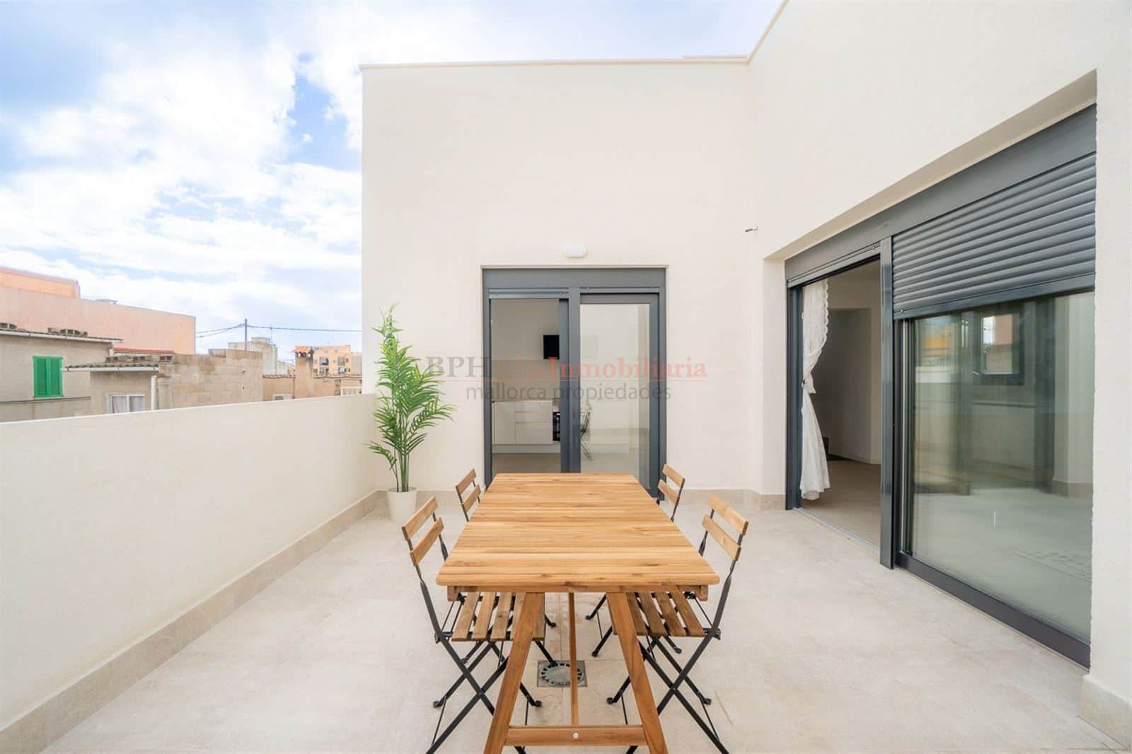 PRIMER PISO TECHO LIBRE CON SOLÁRIUM Y PISCINA - Foto 3