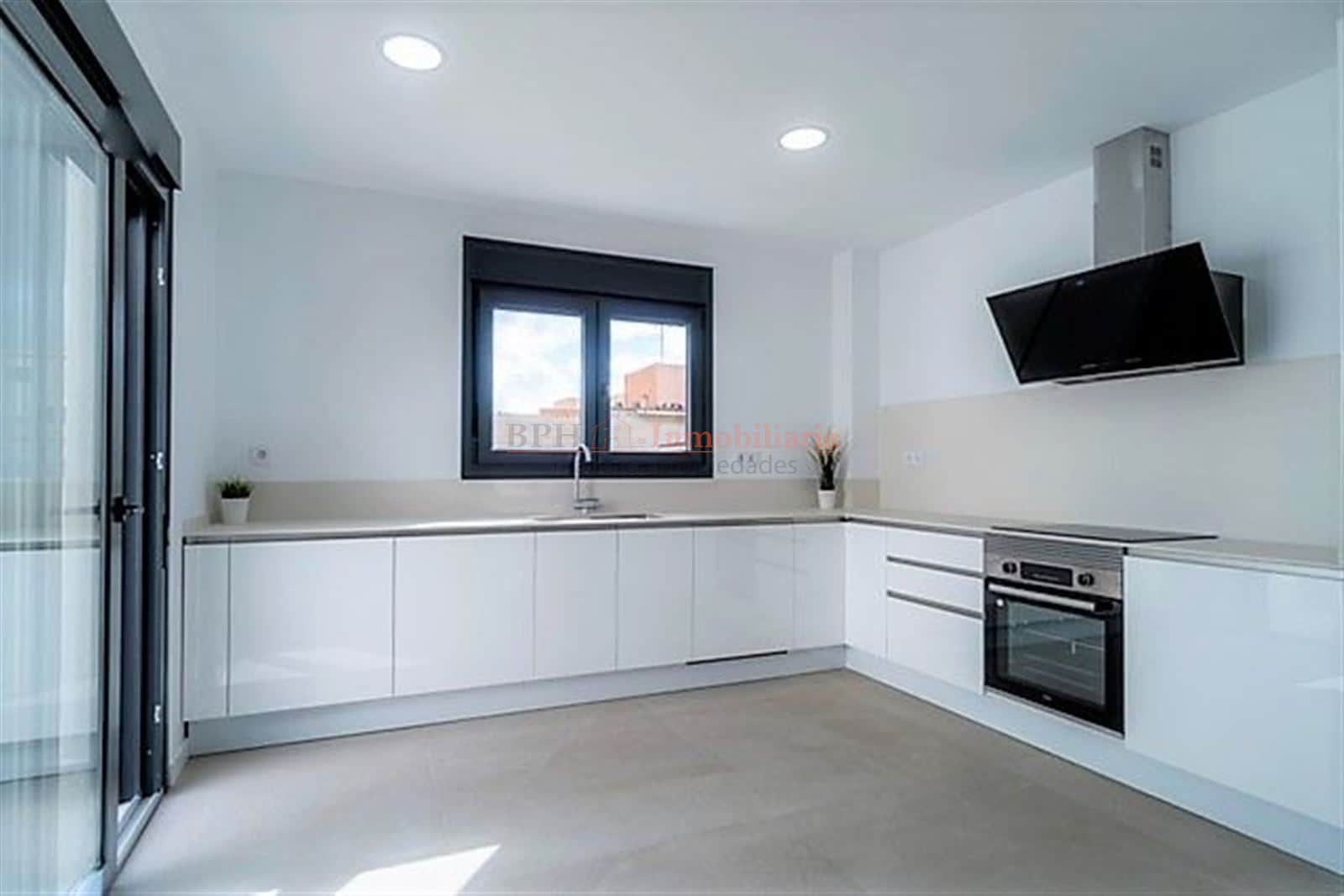 PRIMER PISO TECHO LIBRE CON SOLÁRIUM Y PISCINA - Foto 4