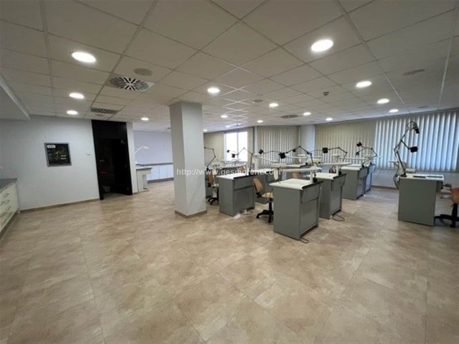 LOCAL EN ALQUILER EN AVENIDAS, PALMA DE MALLORCA - Foto 3