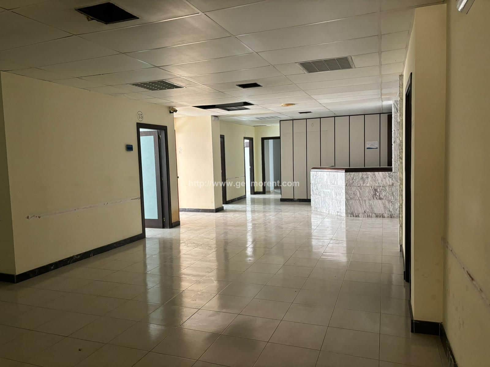 CONJUNTO DE 3 LOCALES EN ALQUILER EN SON ARMADAMS - Foto 3