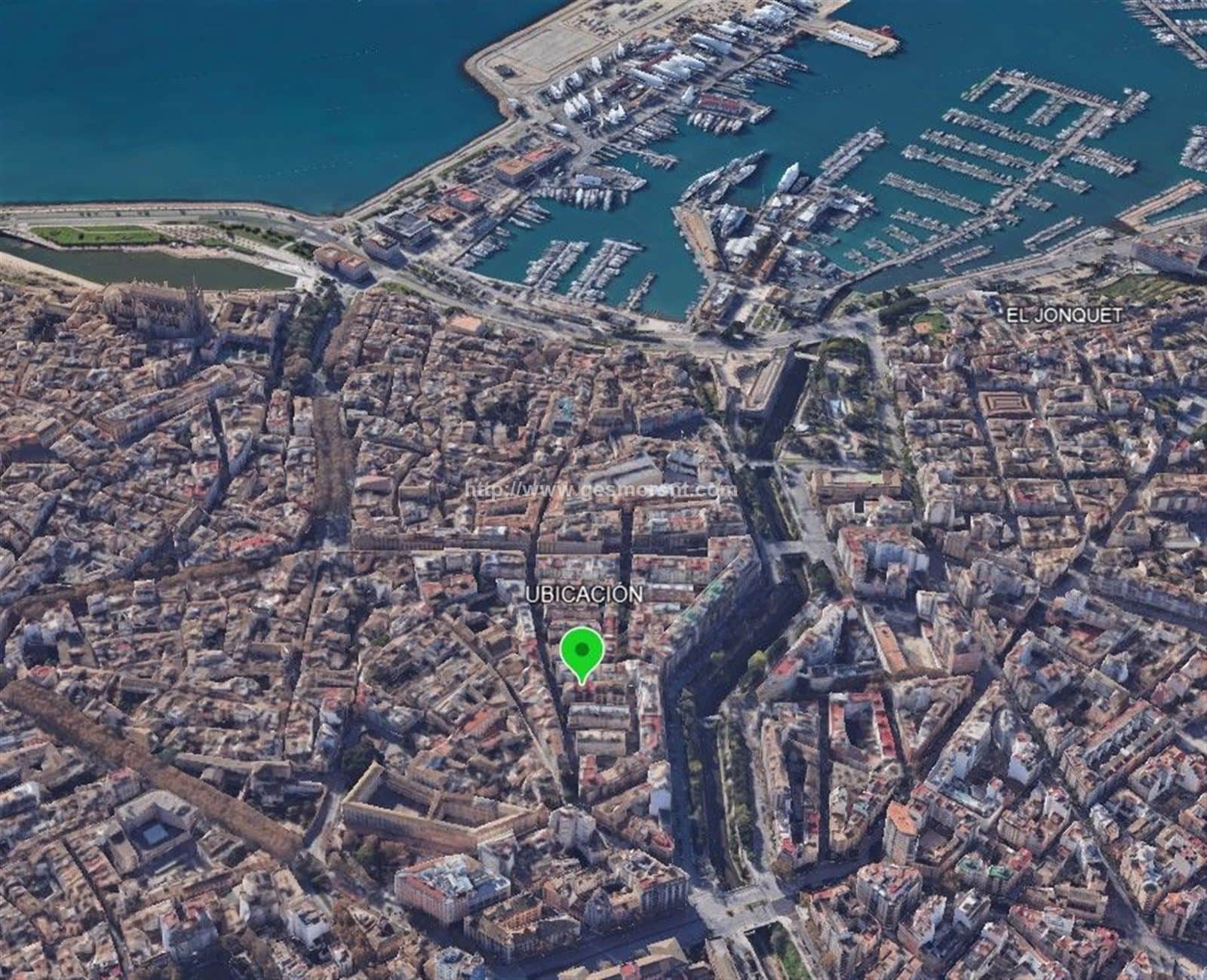 LOCAL EN TRASPASO EN ZONA JAUME III - Foto 1