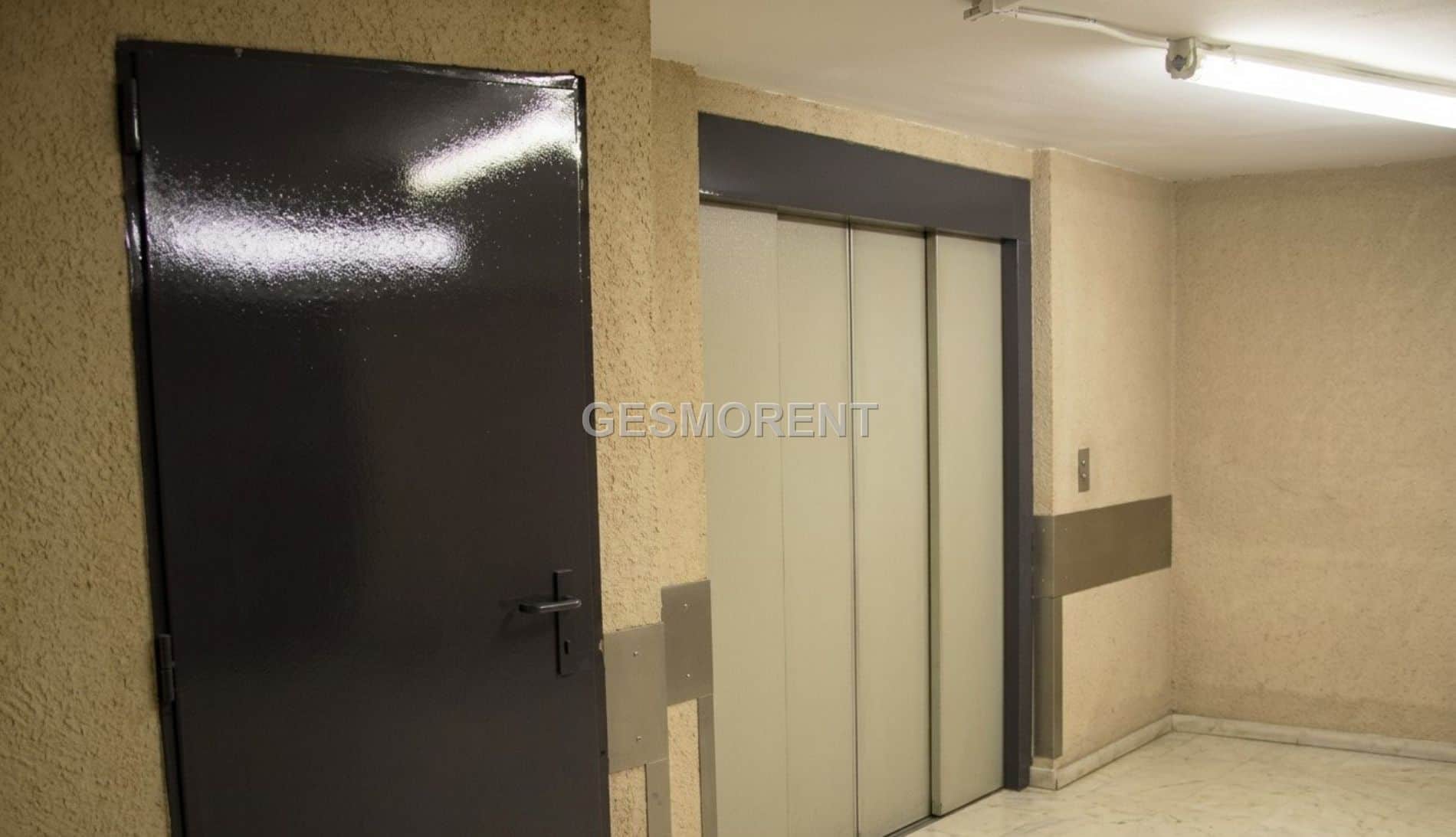 Local comercial en alquiler en Albacete - Foto 3