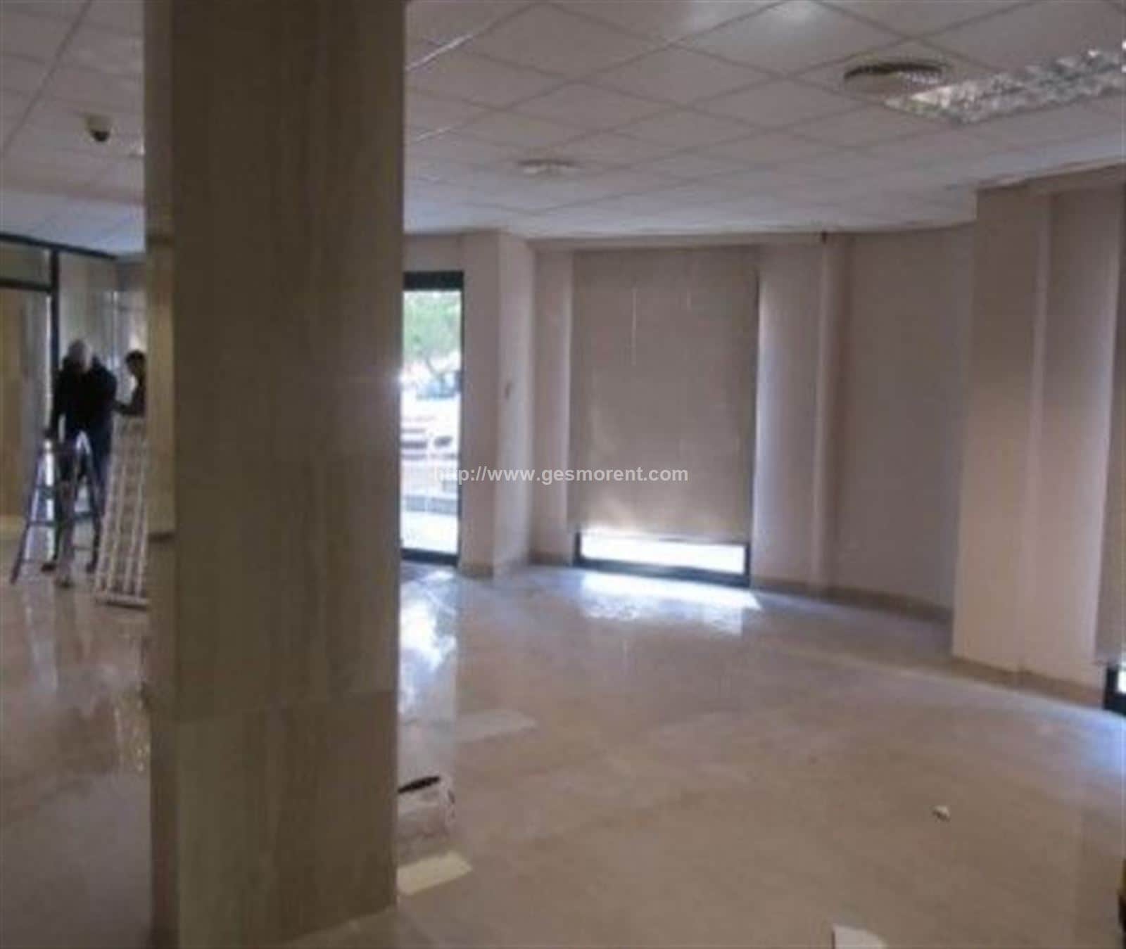 LOCAL COMERCIAL EN VENTA EN PORTOCOLOM - Foto 4