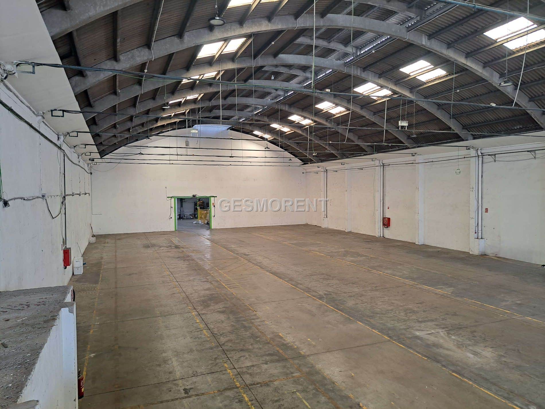 Nave industrial en venta en Hospitalet de Llobregat - Foto 1