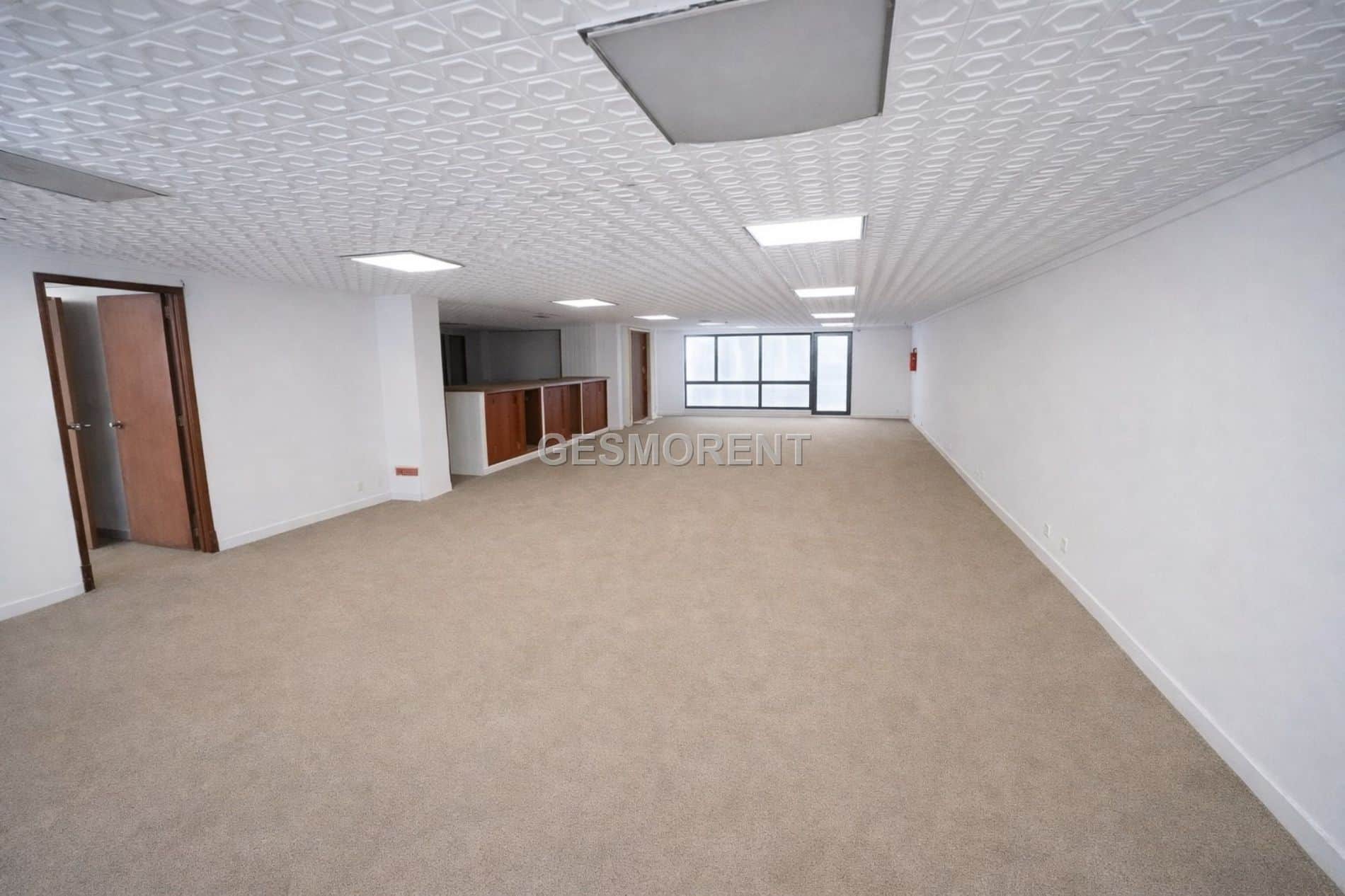 OFICINA EN ALQUILER Y VENTA EN ZONA BONS AIRES - Foto 1